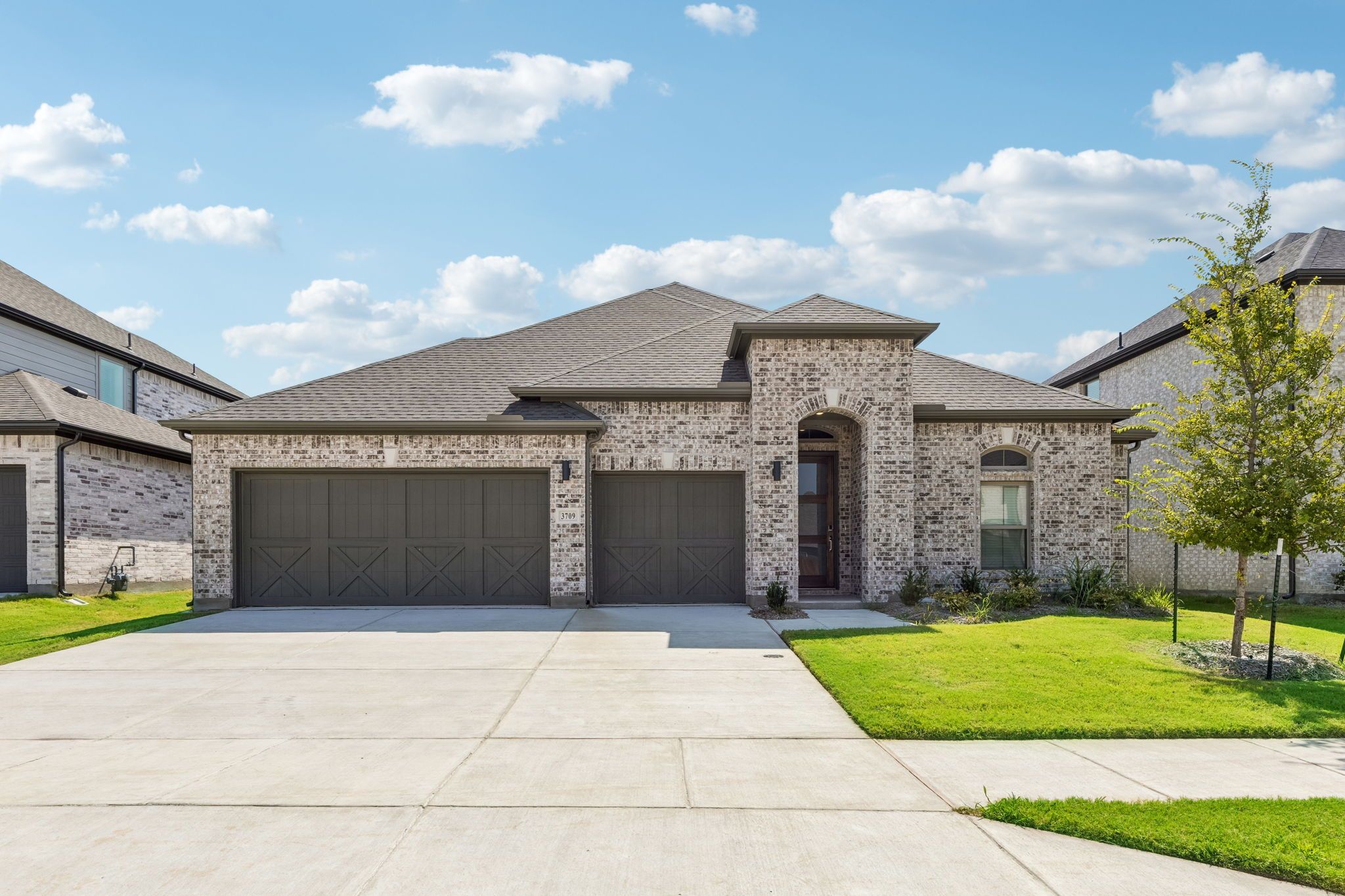 Gilmour II - Sunset Ranch: Gunter, Texas - Trophy Signature Homes