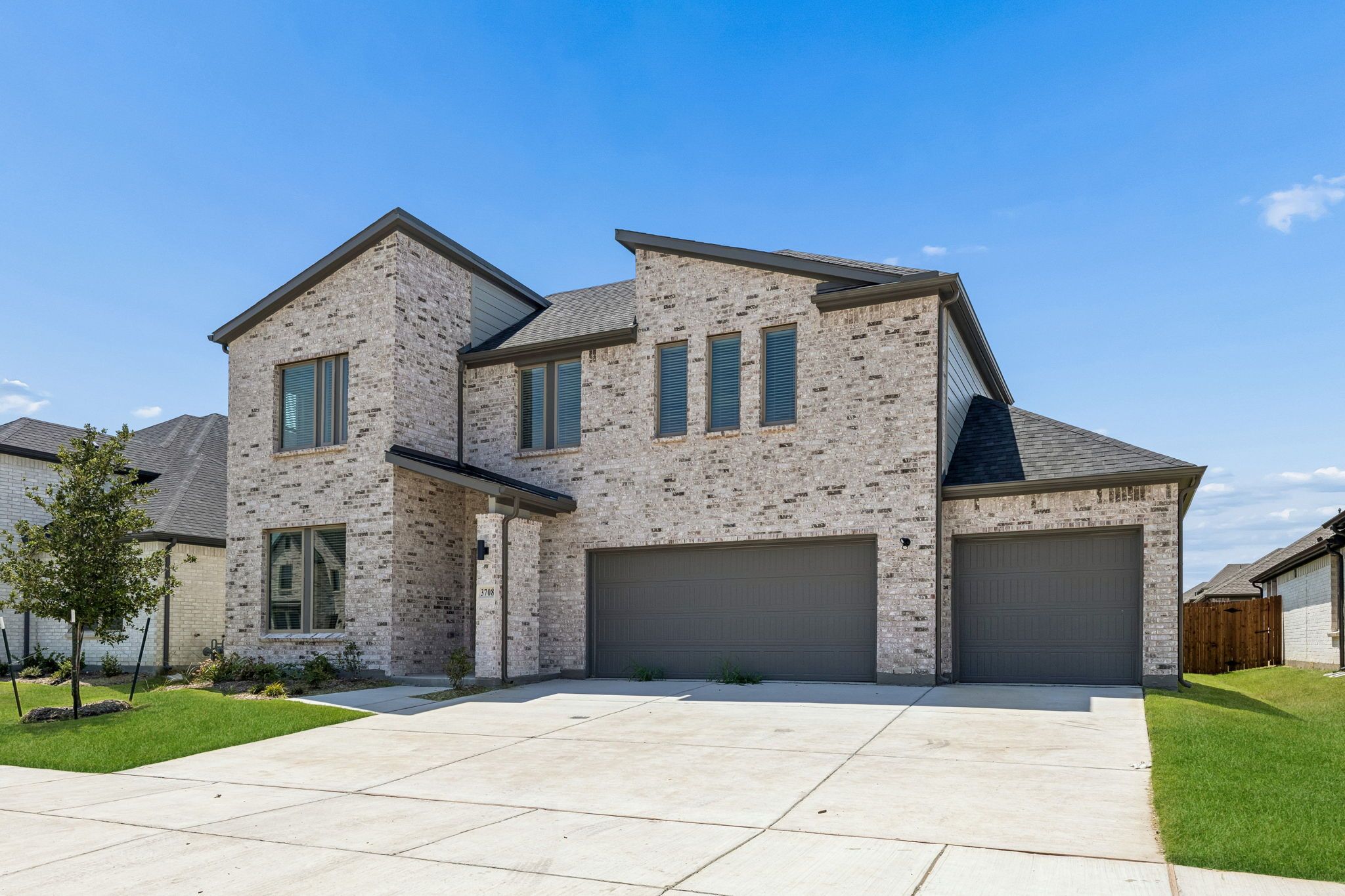 Representative Image - Claret - Elevation O