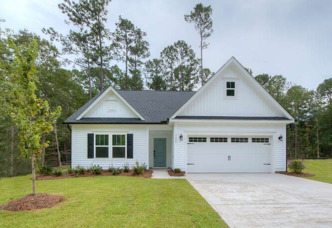 9087 National Avenue Ne. Leland, NC 28451