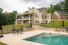 casa en True Living Custom Homes por True Living Custom Homes