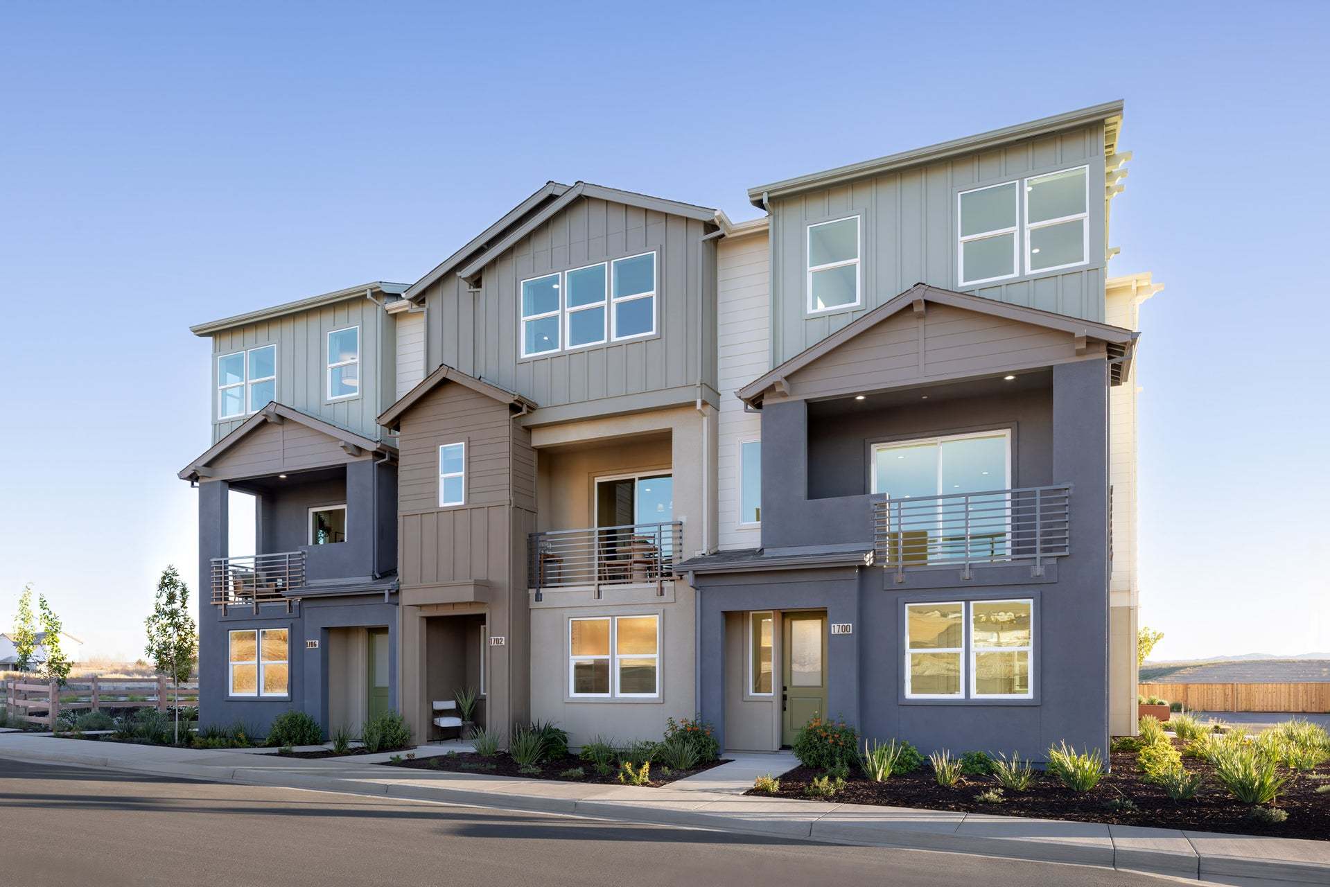 Jasmine at Franics Ranch by Trumark Homes I Dublin, Ca I Townhomes Exterior