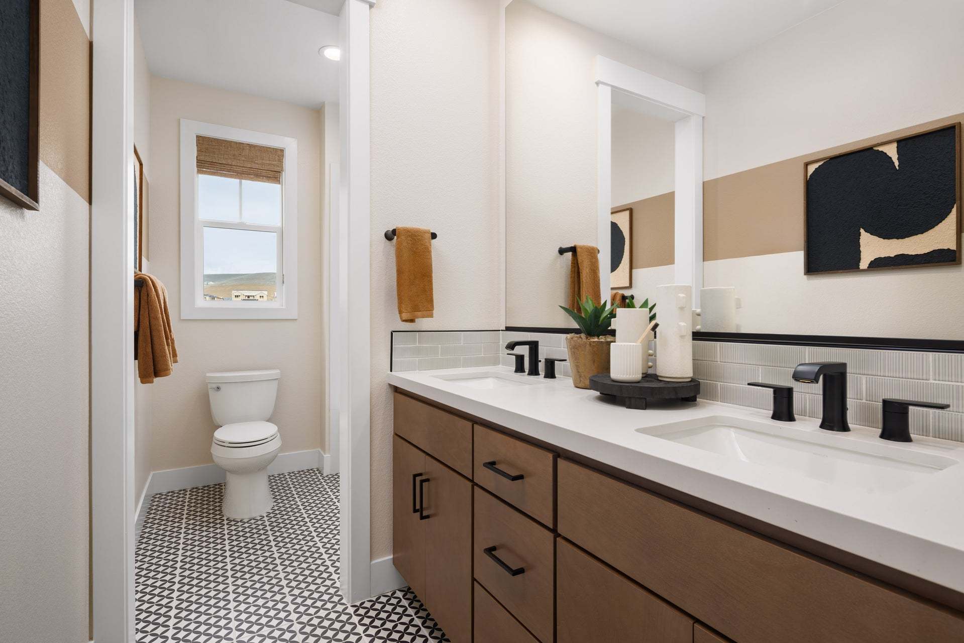 Marigold at Francis Ranch by Trumark Homes I Residence 3 Model I Shared Upstairs Bathroom
