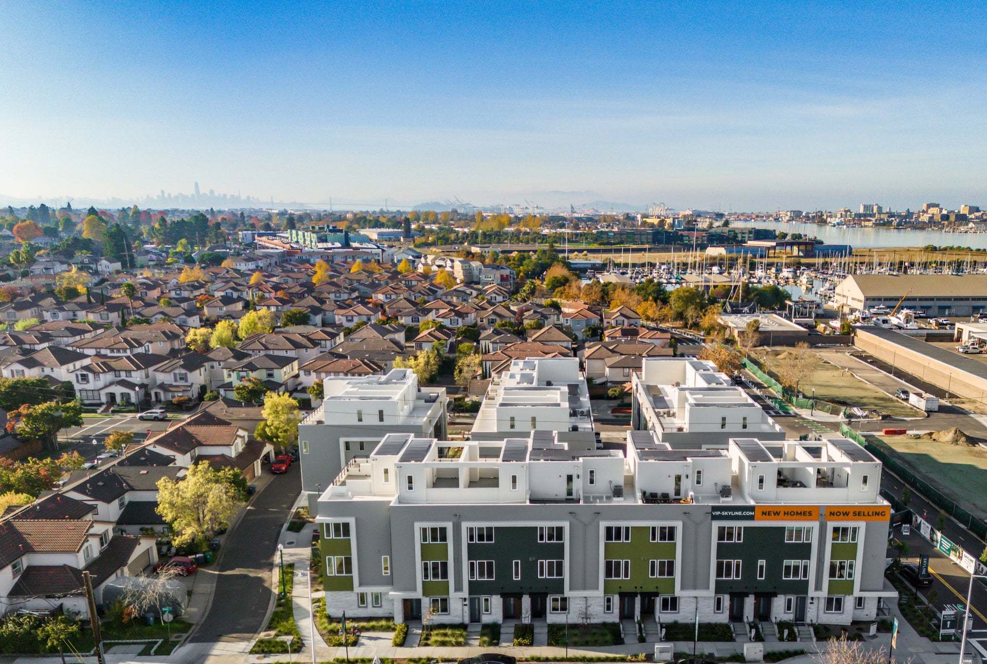 Skyline by Trumark Homes in Alameda, CA I Overall Community Exterior