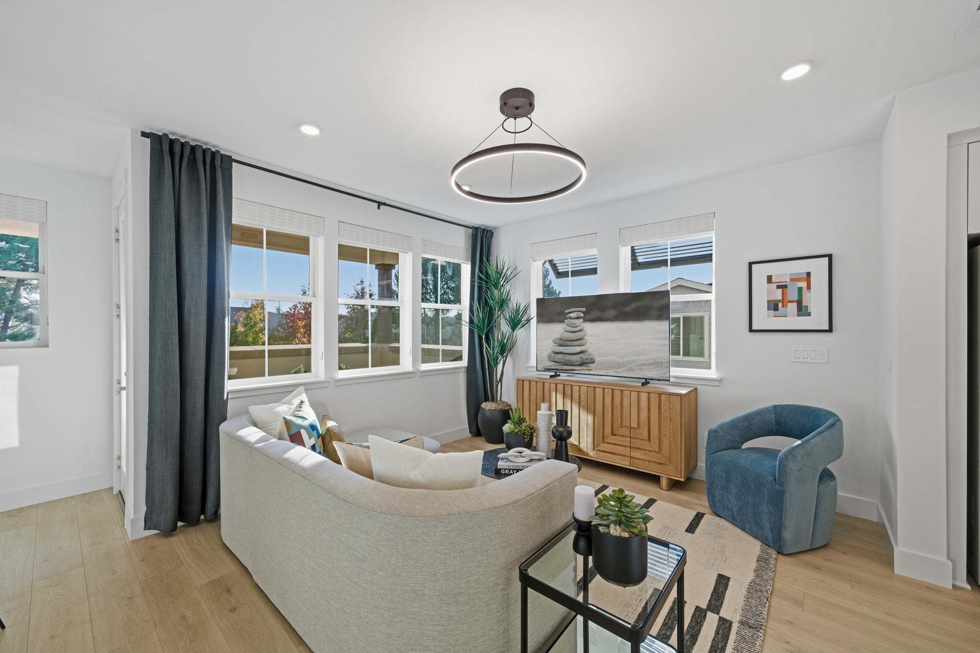 Alicante at Arroyo Crossings by Trumark Homes I Livermore, CA I Residence 1 Model I Living Room