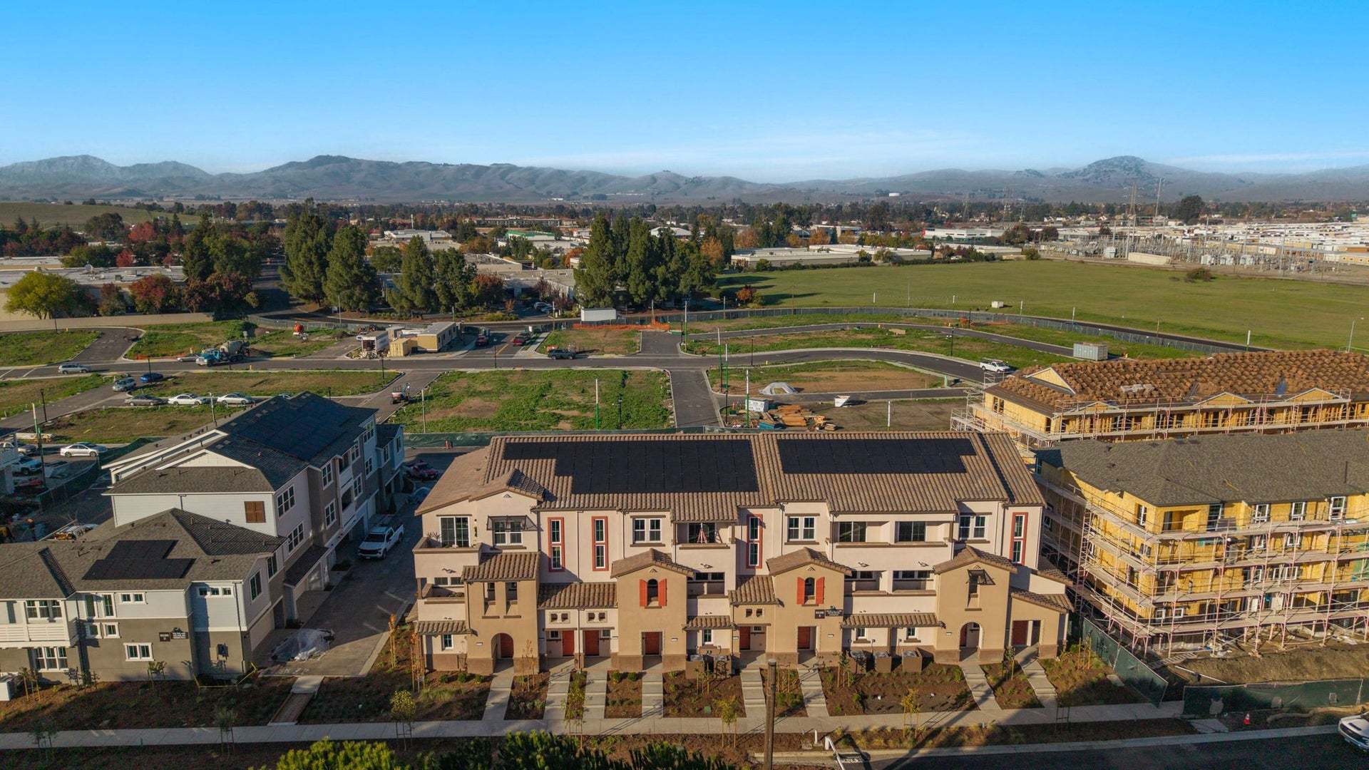 Alicante at Arroyo Crossings by Trumark Homes I Livermore, CA I Residence 1 Model I Aerial