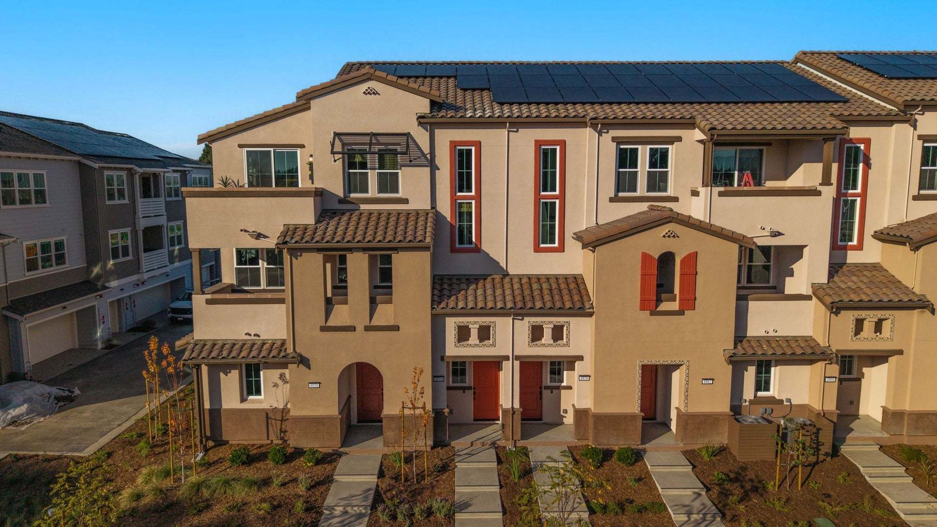Alicante at Arroyo Crossings by Trumark Homes I Livermore, CA I Residence 2 Model I Exterior