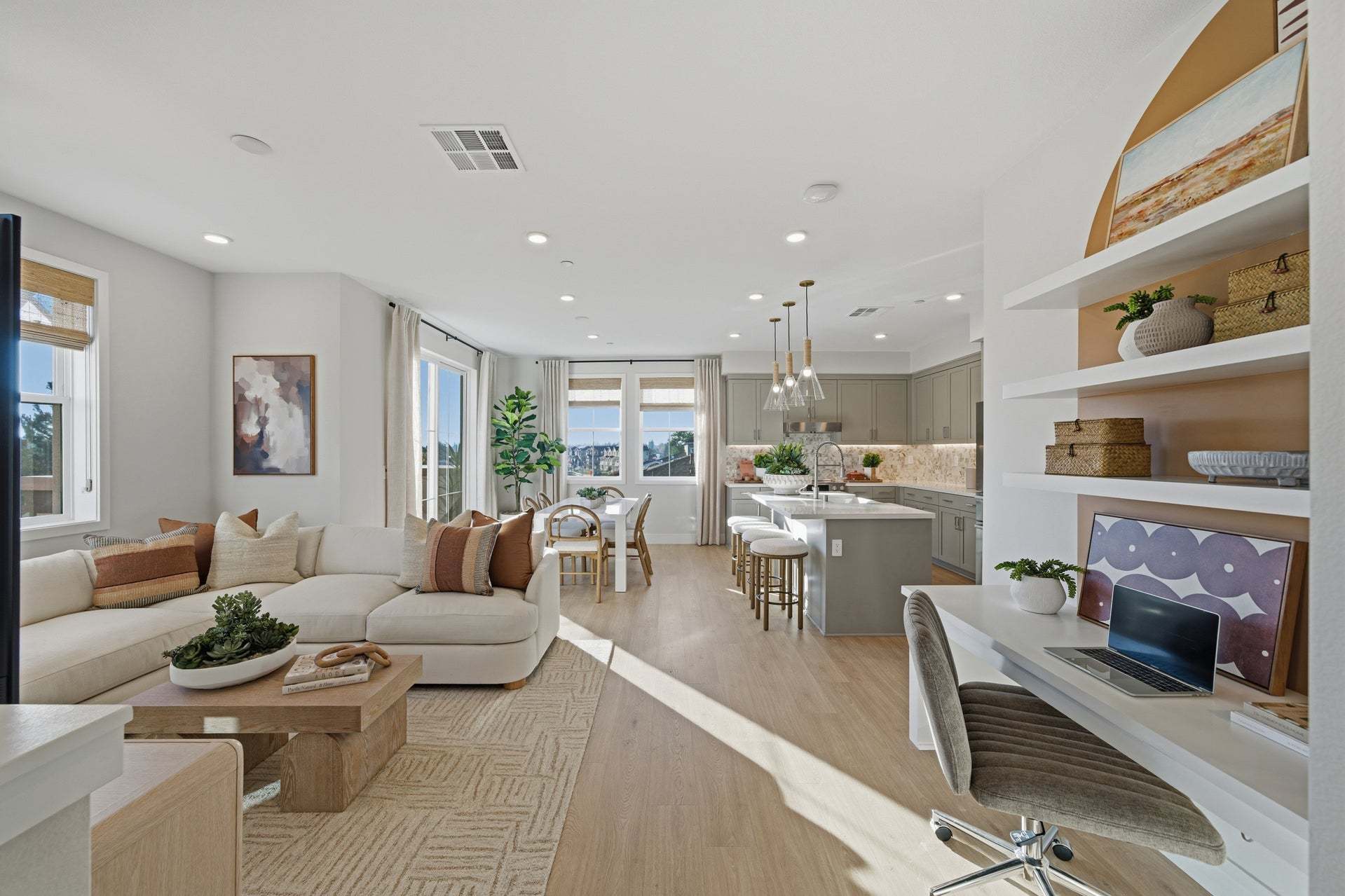 Alicante at Arroyo Crossings by Trumark Homes I Livermore, CA I Residence 2 Model I Living Room