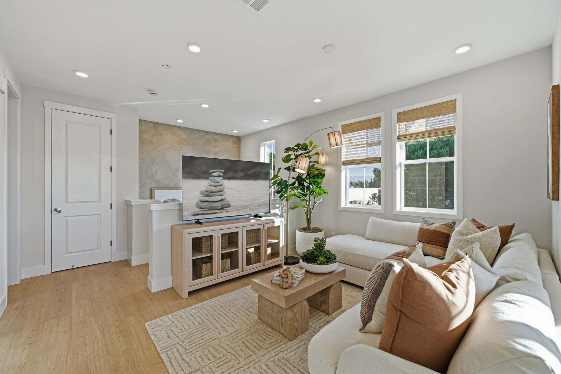 Alicante at Arroyo Crossings by Trumark Homes I Livermore, CA I Residence 2 Model I Living Room