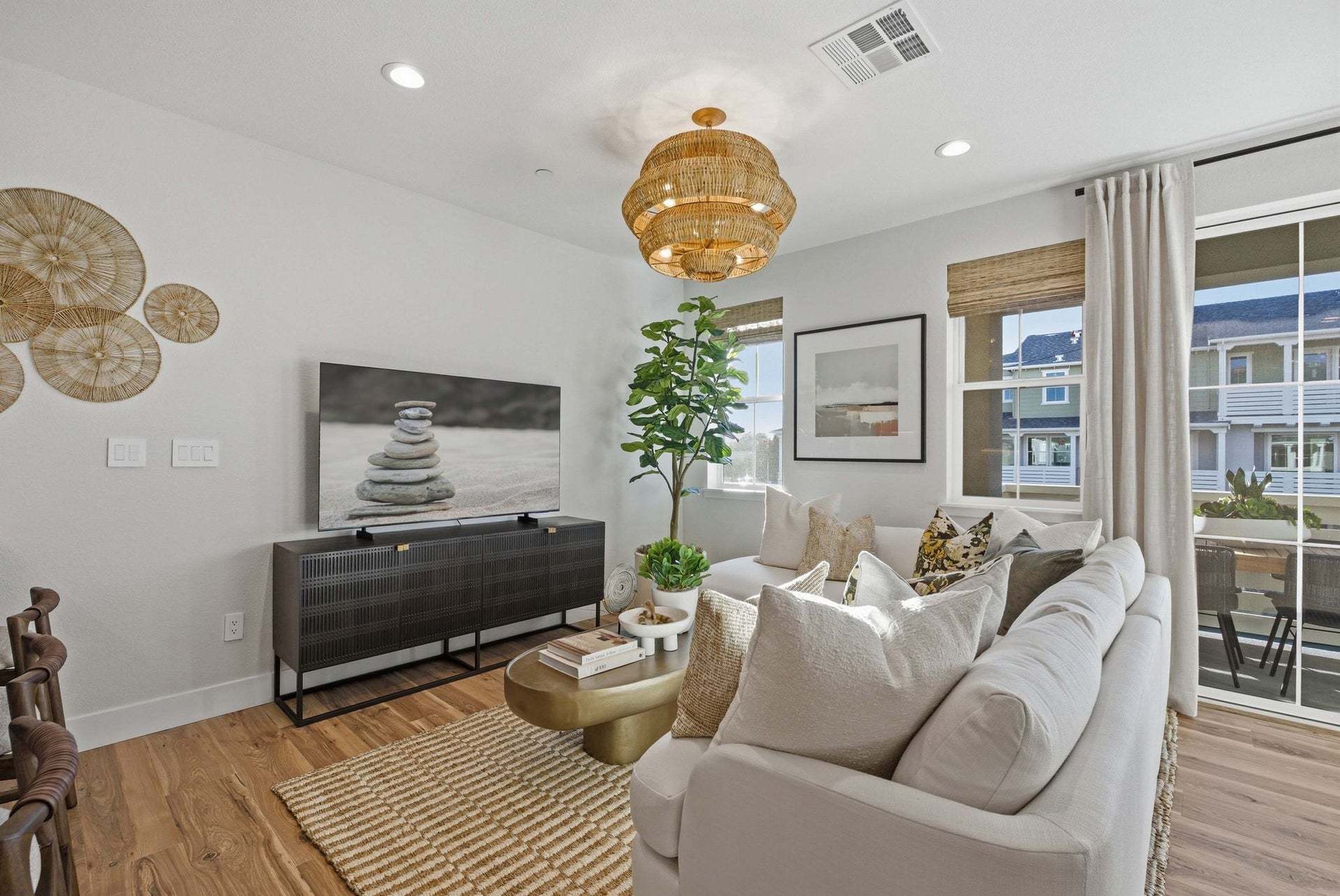 Solera at Arroyo Crossings by Trumark Homes I Residence 1 I Living Room