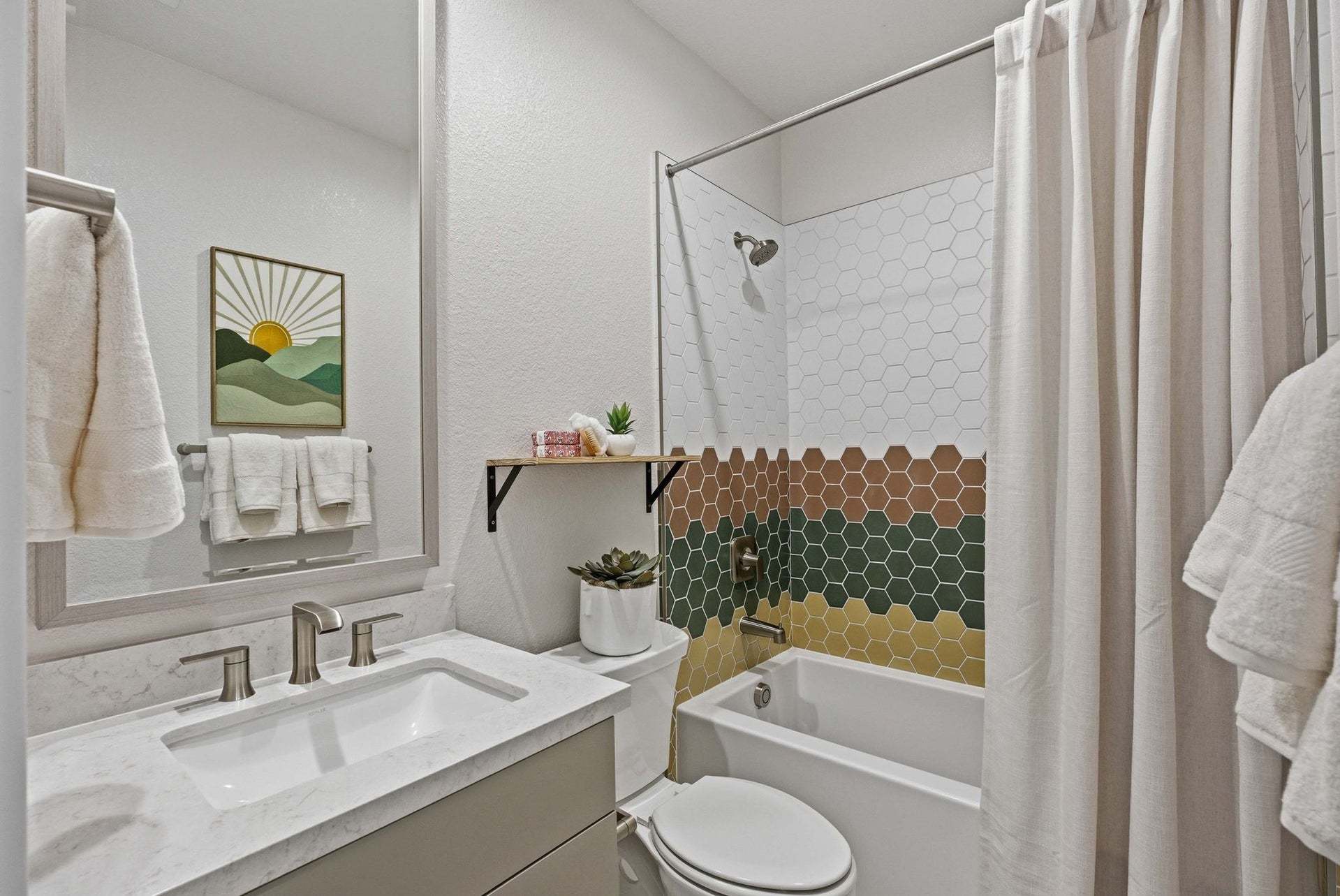 Solera at Arroyo Crossings by Trumark Homes I Residence 1 I Secondary Bathroom