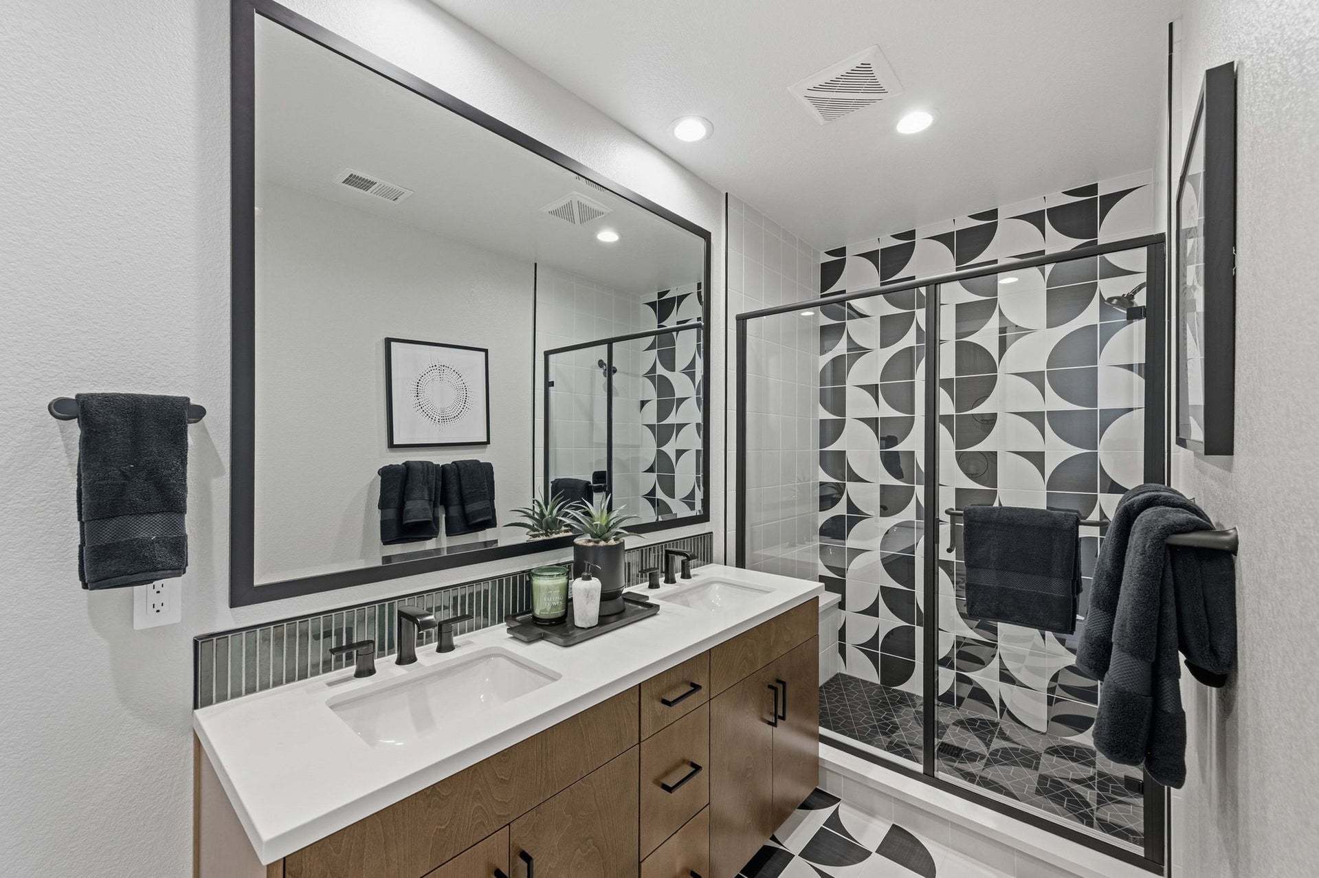 Solera at Arroyo Crossings by Trumark Homes I Residence 3 Model I Primary Bathroom
