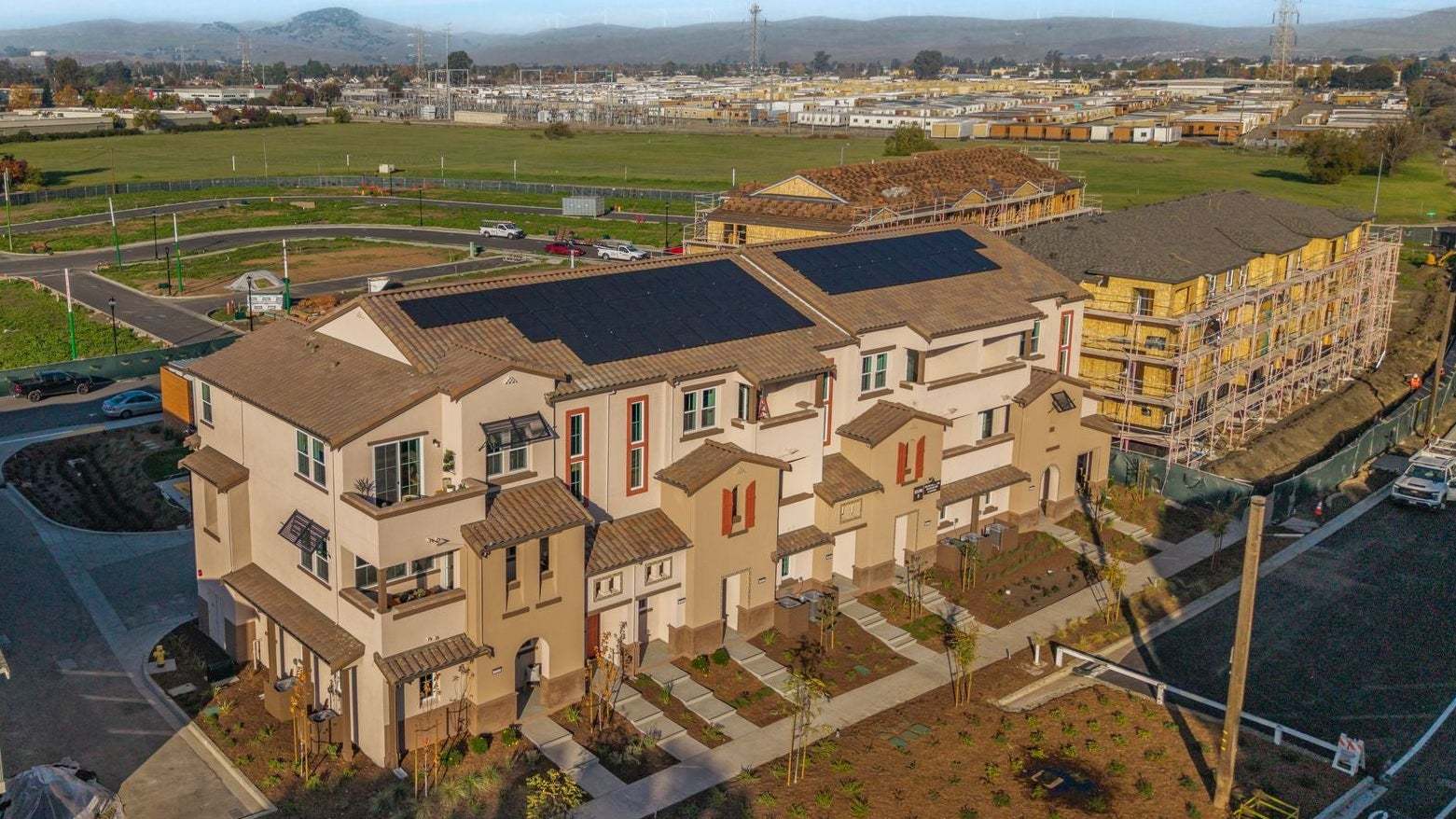 Alicante at Arroyo Crossings by Trumark Homes I Livermore, CA I Residence 1 Model I Exterior