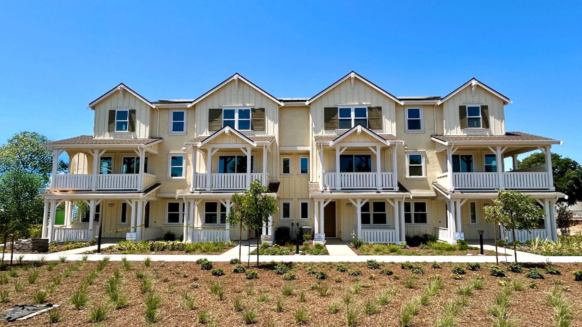 Arroyo Crossings by Trumark Homes | Livermore, CA I Amara Exterior