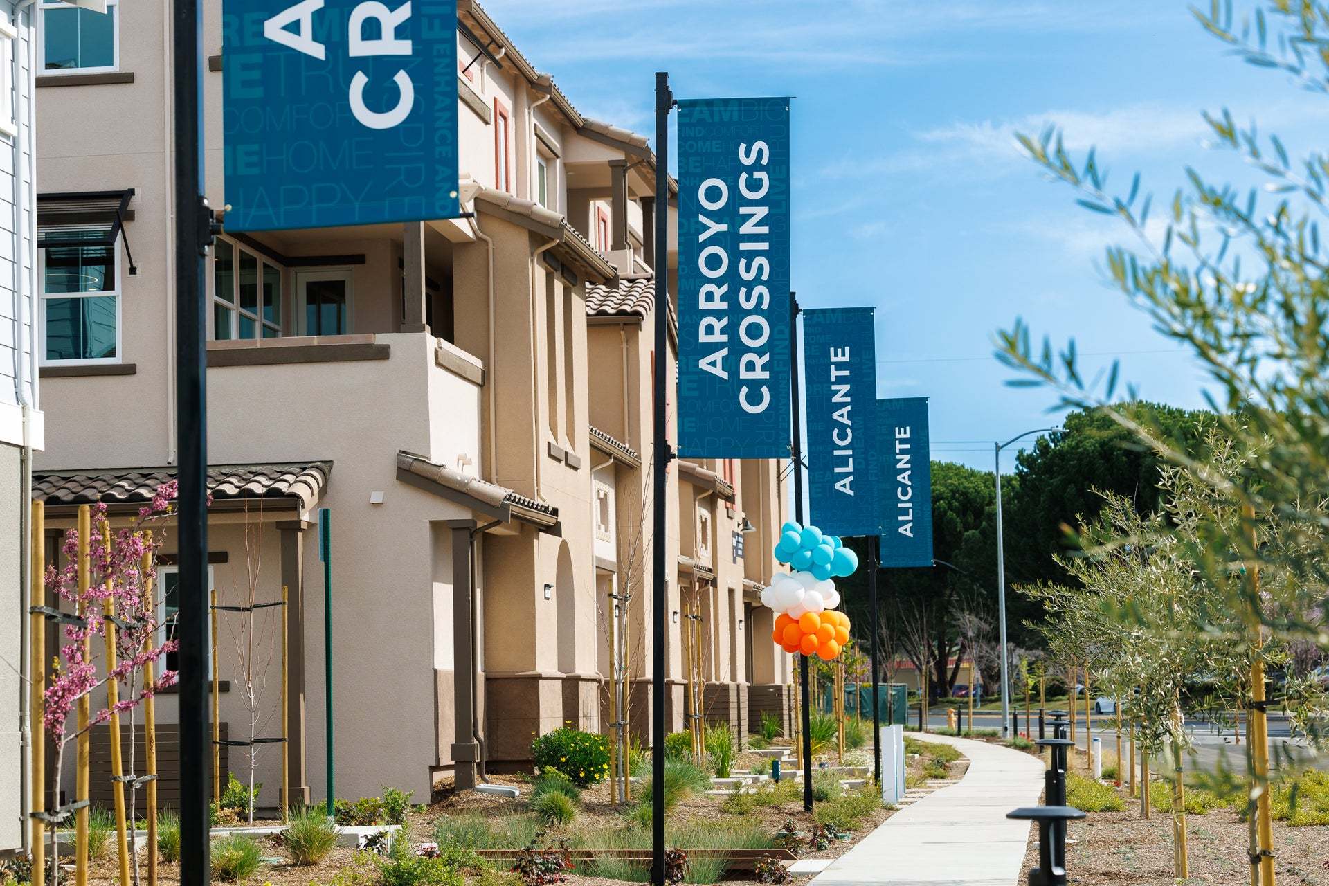 Arroyo Crossings by Trumark Homes I Livermore, CA I Alicante Models