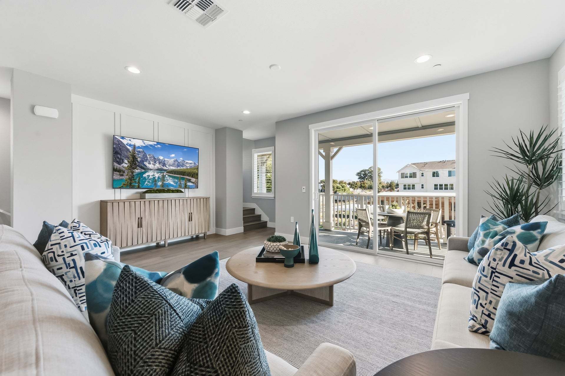 Verdello at Arroyo Crossings in Livermore, CA by Trumark Homes I Verdello Residence 3 Model I Great Room