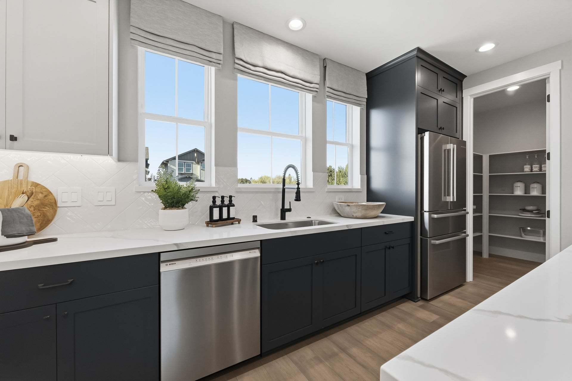 Verdello at Arroyo Crossings in Livermore, CA by Trumark Homes I Residence 3 Model I Kitchen