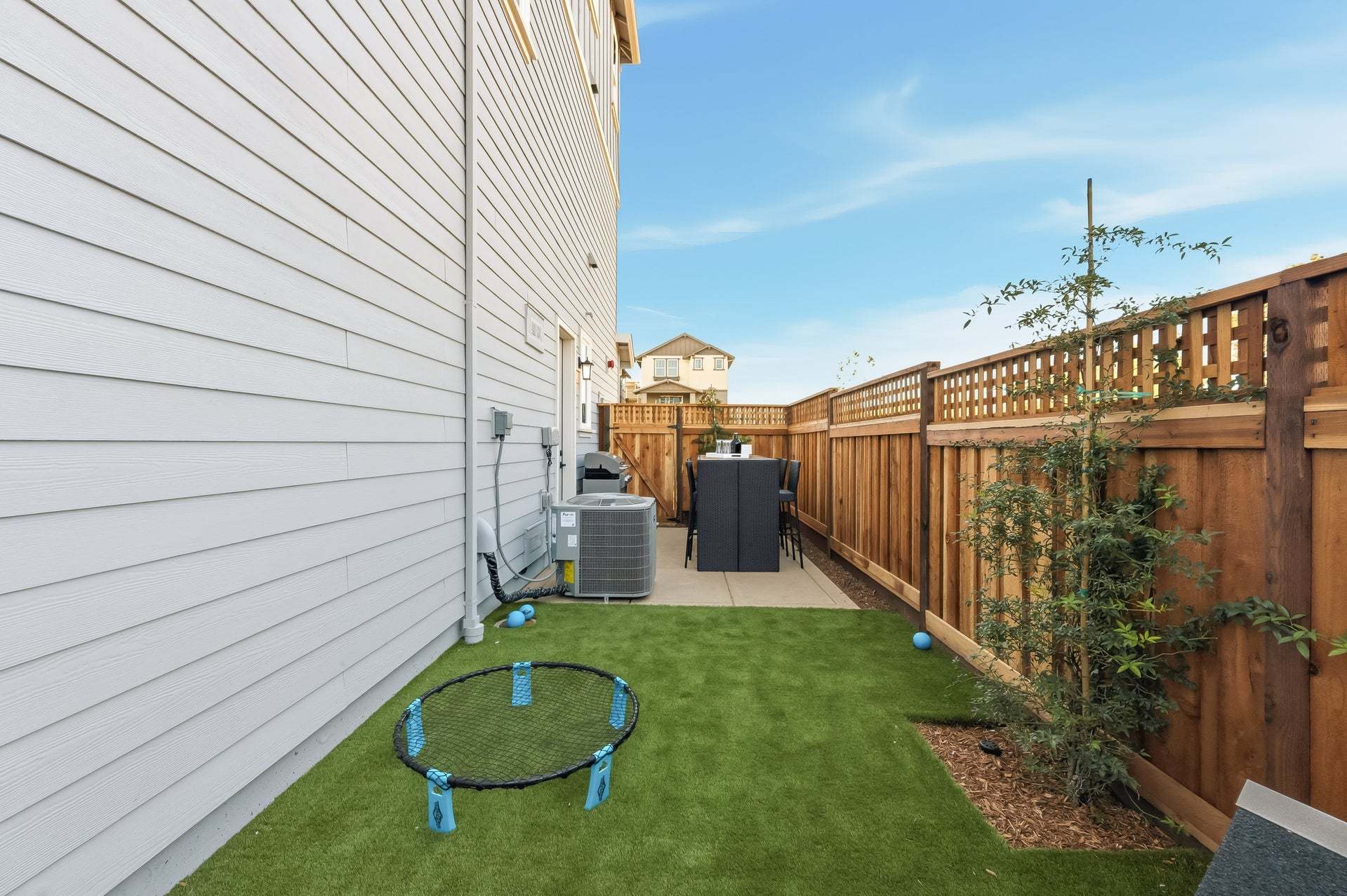 Verdello at Arroyo Crossings in Livermore, CA by Trumark Homes I Residence 3 Model I Backyard