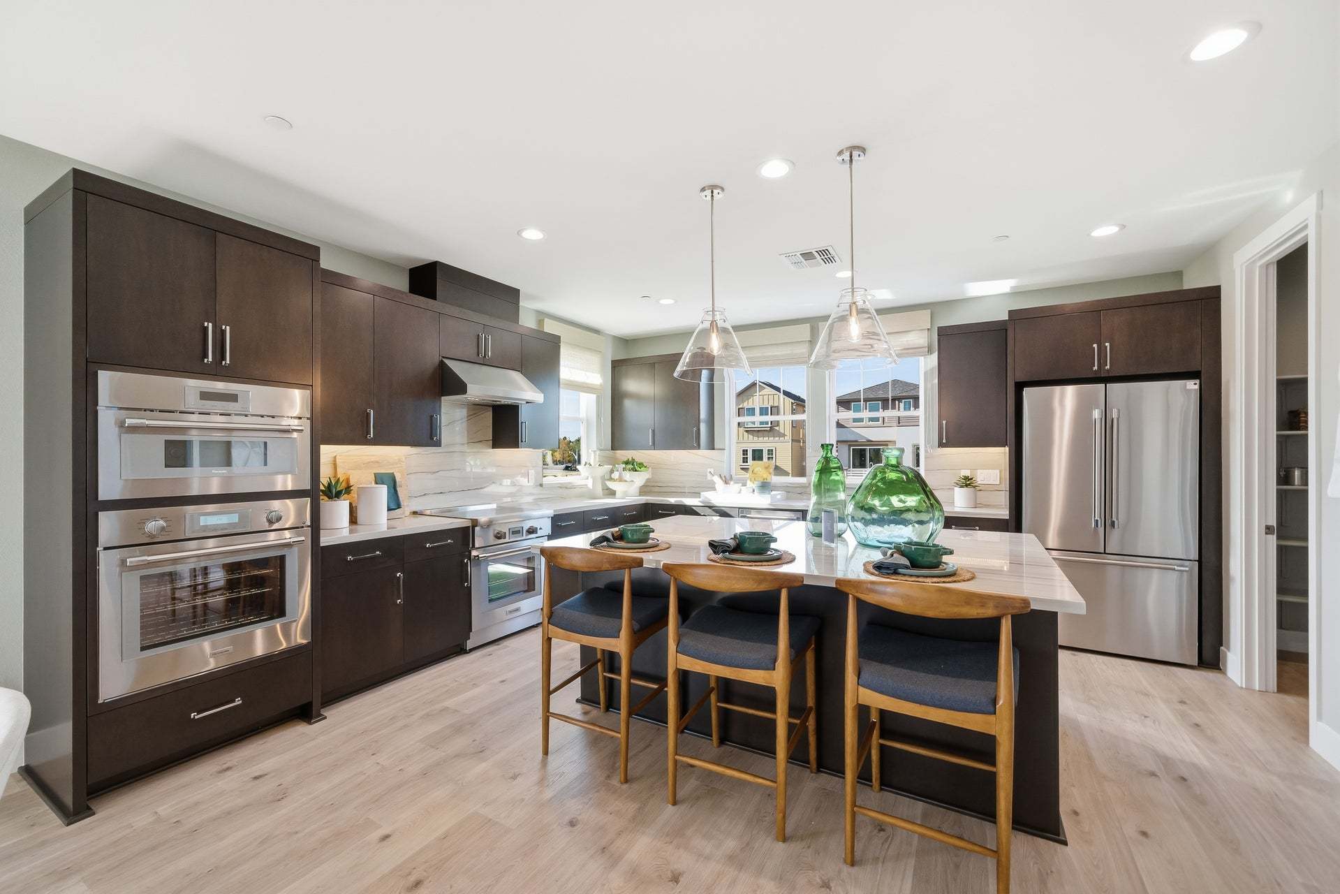 Verdello at Arroyo Crossings in Livermore, CA by Trumark Homes I Verdello Residence 1 Model I Kitchen