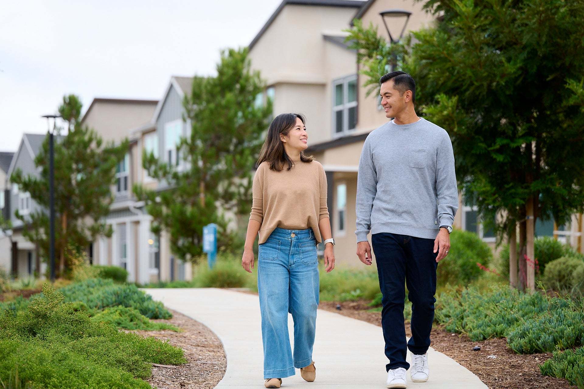 SoCal_Andara_Lifestyle_Walking