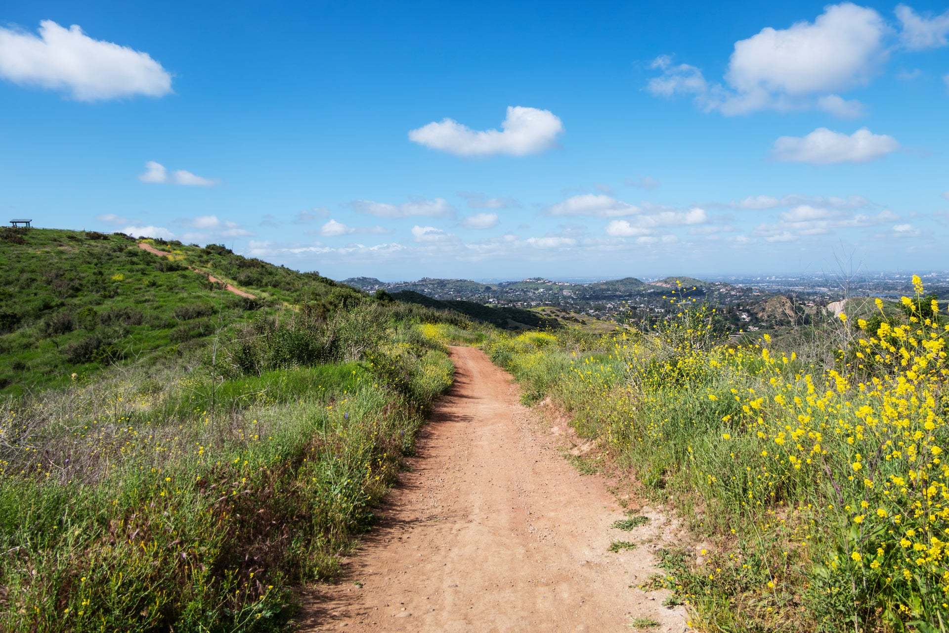 SoCal_Andara_Lifestyle_HikingTrail