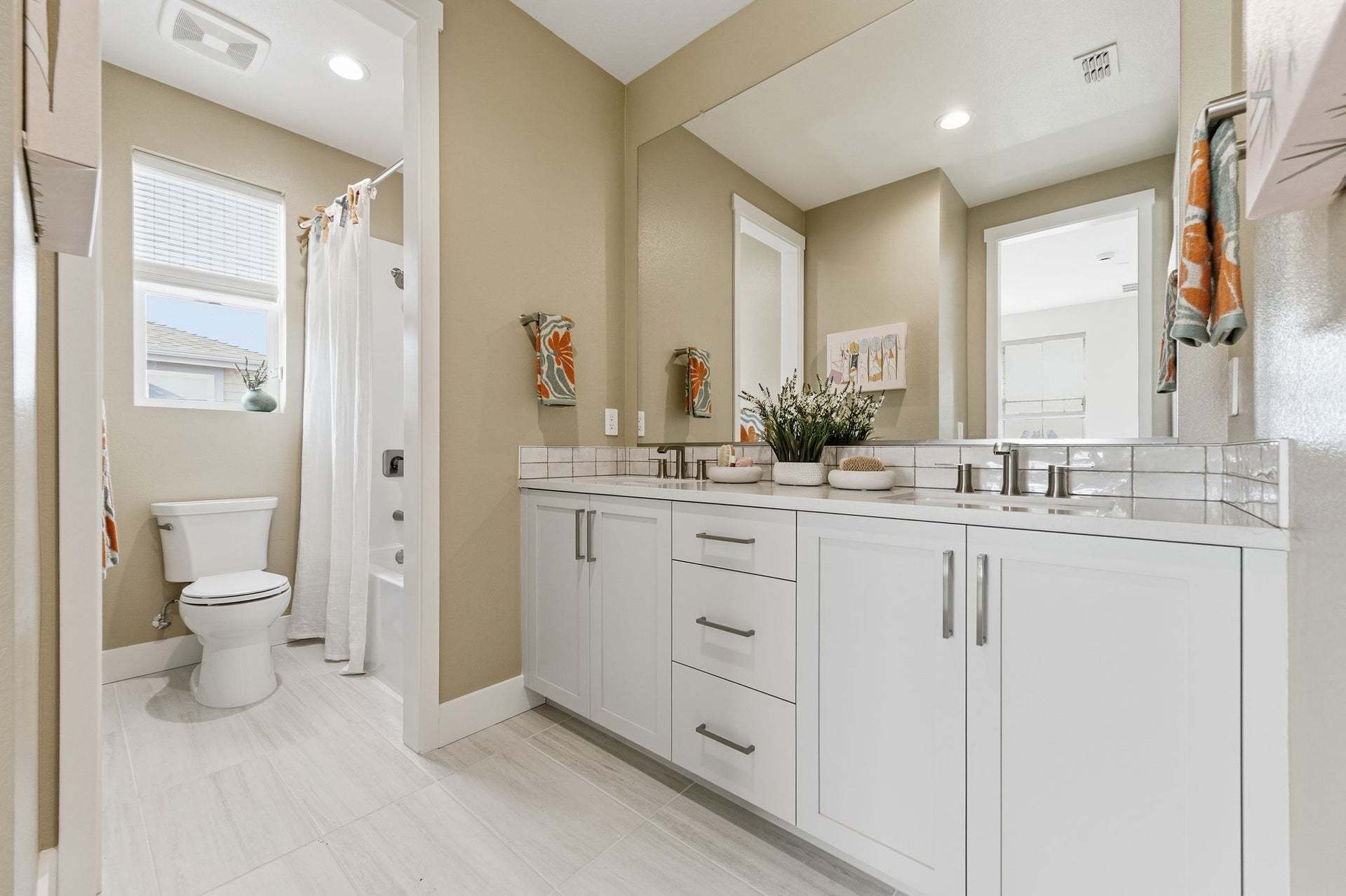 Verdello at Arroyo Crossings in Livermore, CA by Trumark Homes I Residence 2 Model I Jack and Jill B