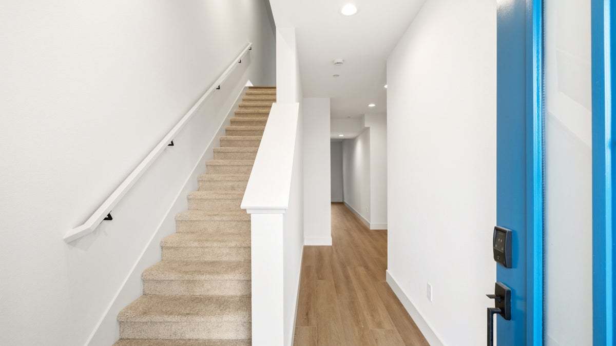 Skyline by Trumark Homes I Alameda, CA I Homesite 71 I Foyer