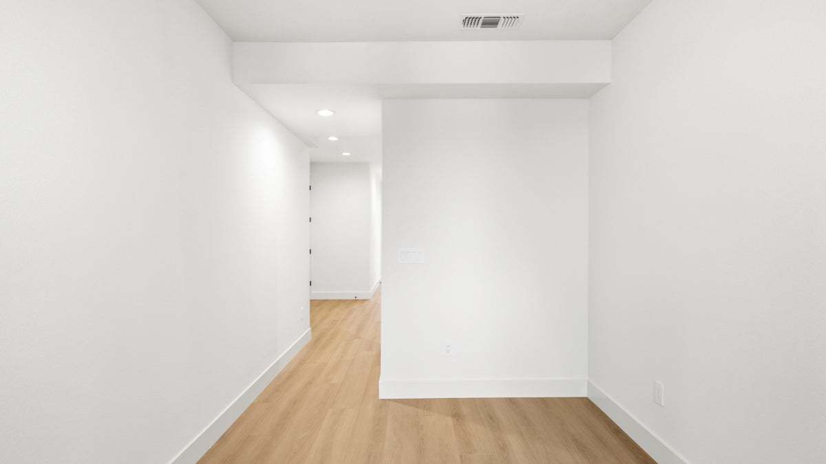 Skyline by Trumark Homes I Alameda, CA I Homesite 71 I First Floor Flex Space