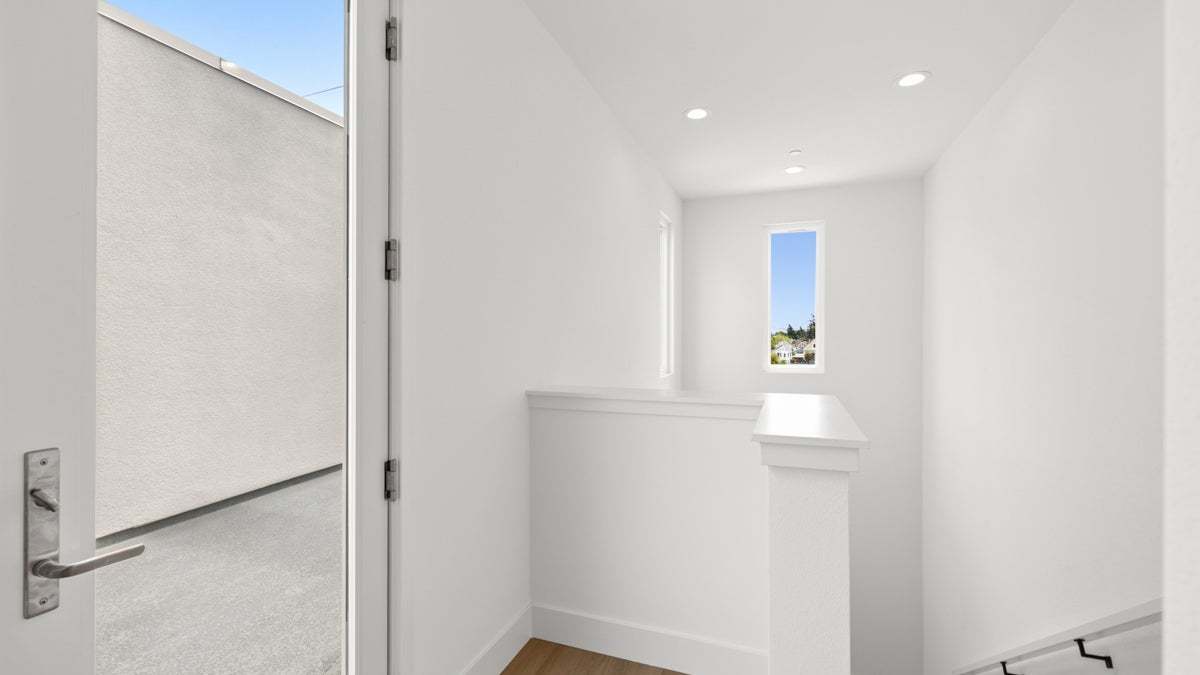 Skyline by Trumark Homes I Alameda, CA I Homesite 71 I Roof Deck Access