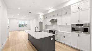 1668 Clement Ave (Residence 4)