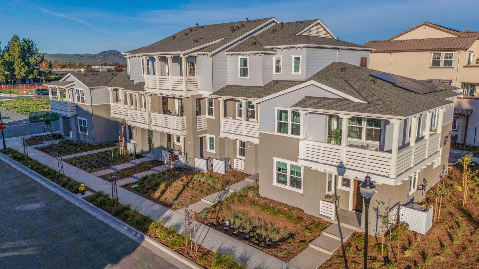 Solera at Arroyo Crossings by Trumark Homes I Models I Exterior
