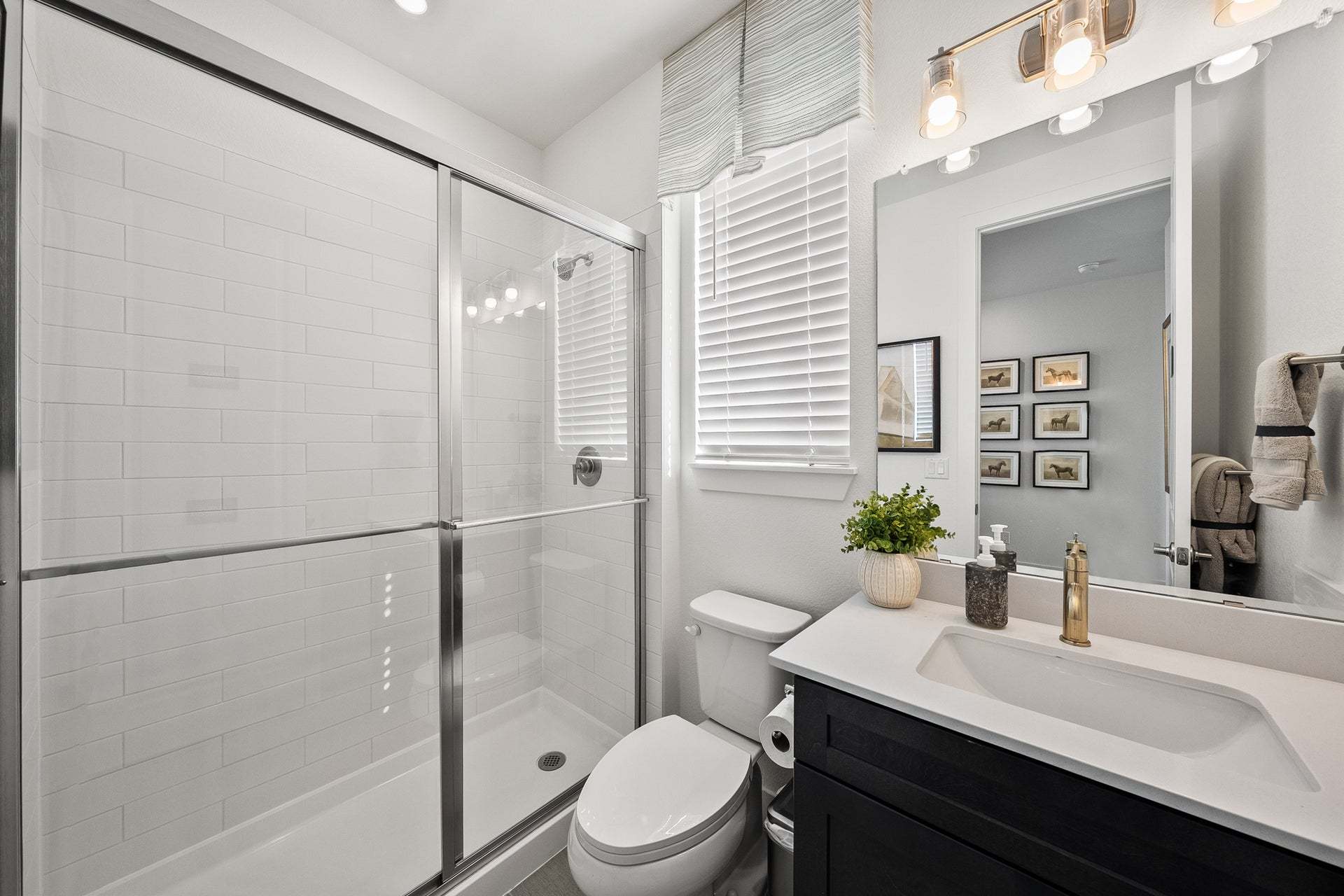 Starling at Tanterra by Trumark Homes | Plan 1 | Secondary Bath