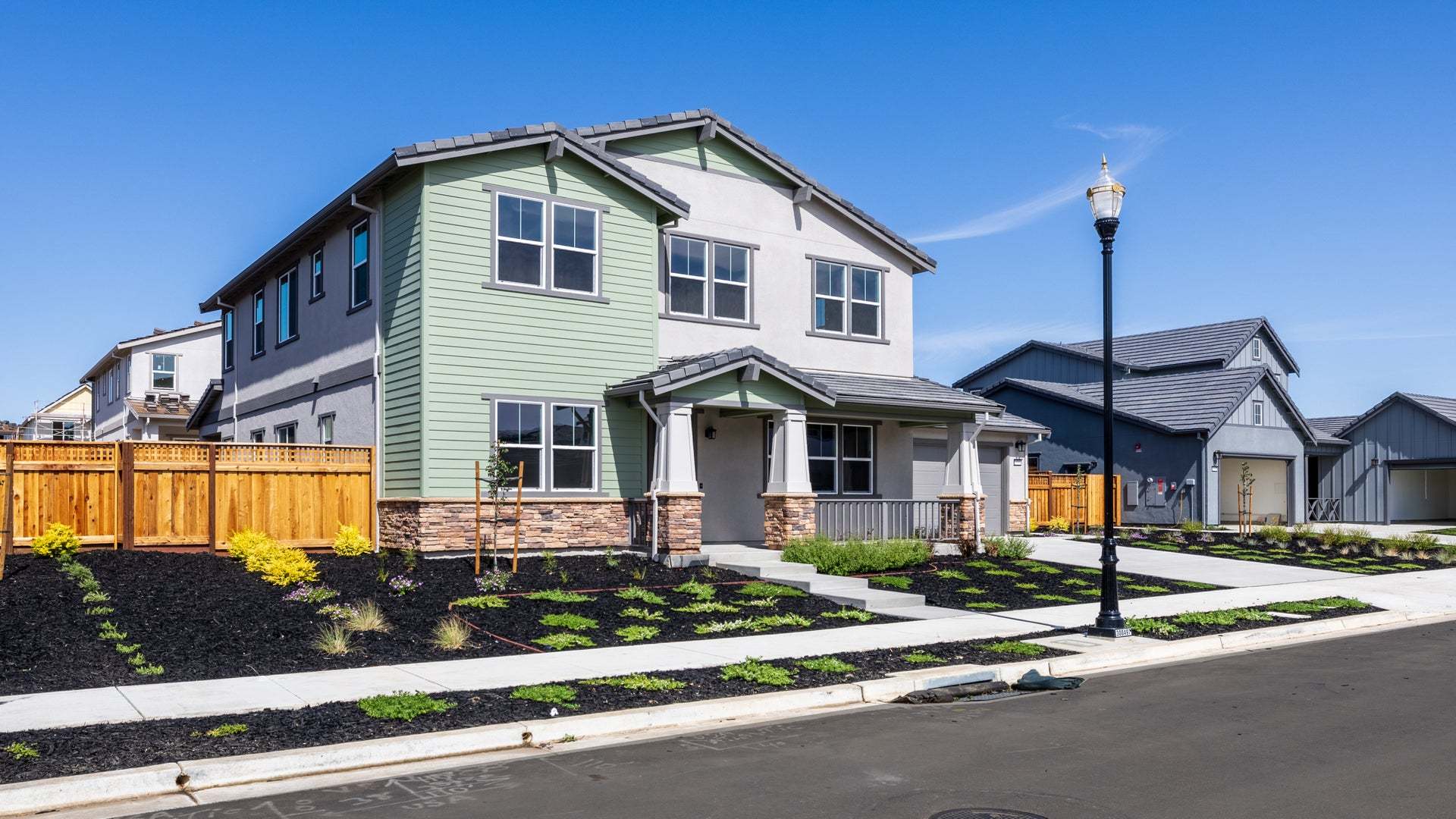 Apricot Estates by Trumark Homes in Brentwood, CA I Lot 37 I Exterior