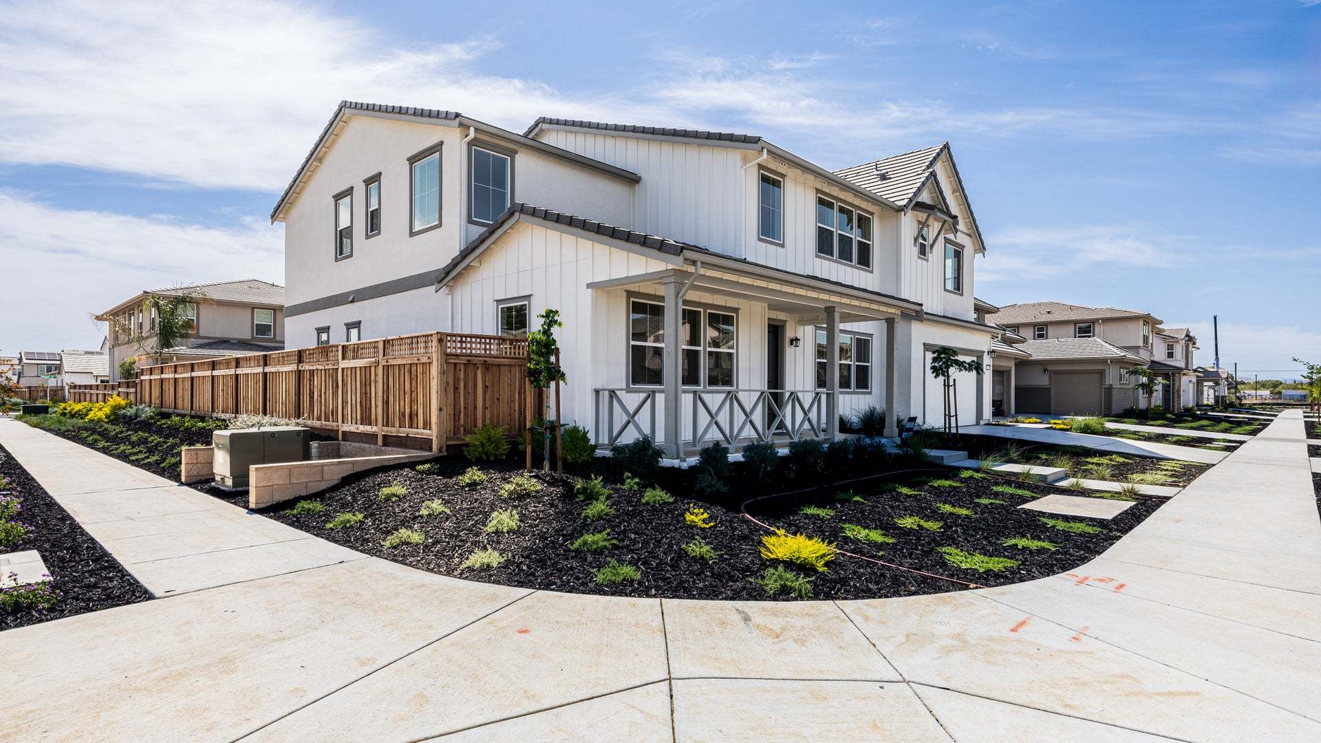 Apricot Estates by Trumark Homes in Brentwood, CA I Lot 44 I Exterior