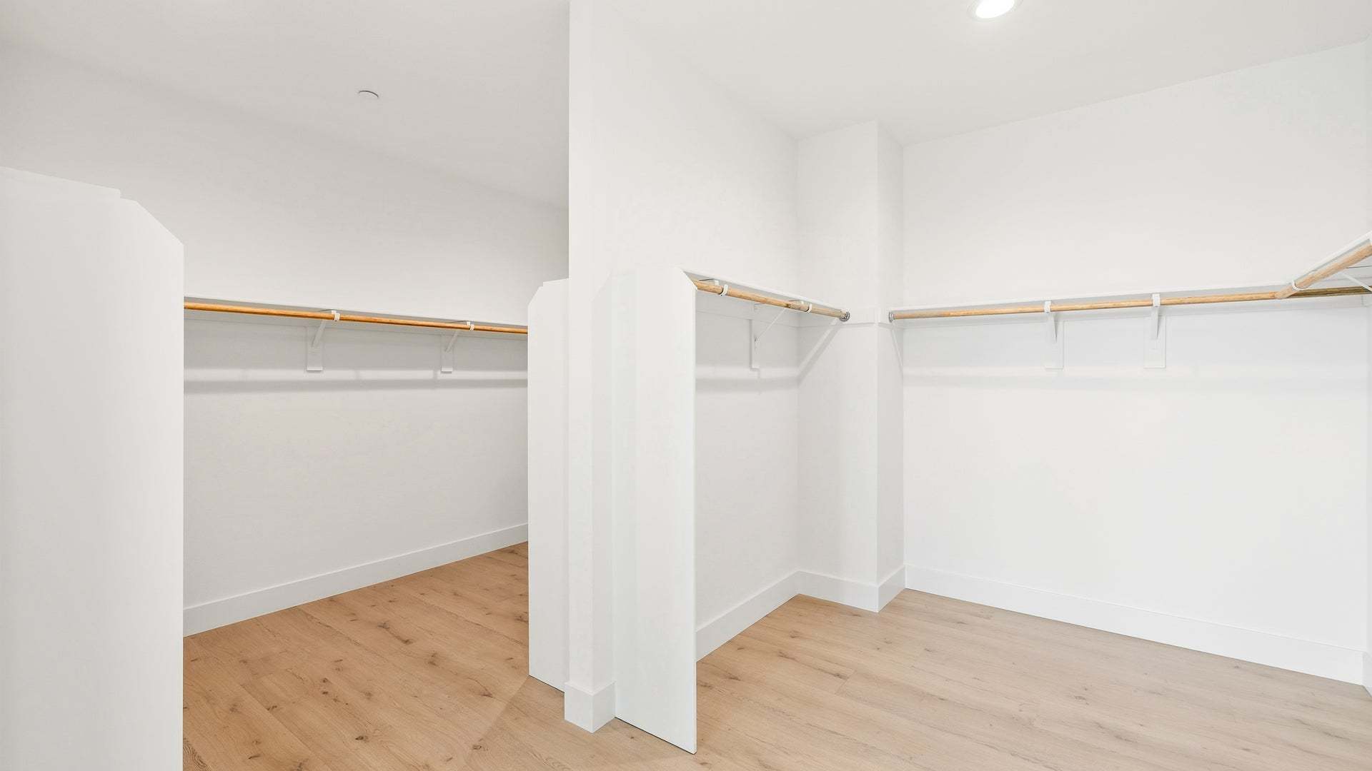 Apricot Estates by Trumark Homes in Brentwood, CA I Lot 44 I Walk-In Closet