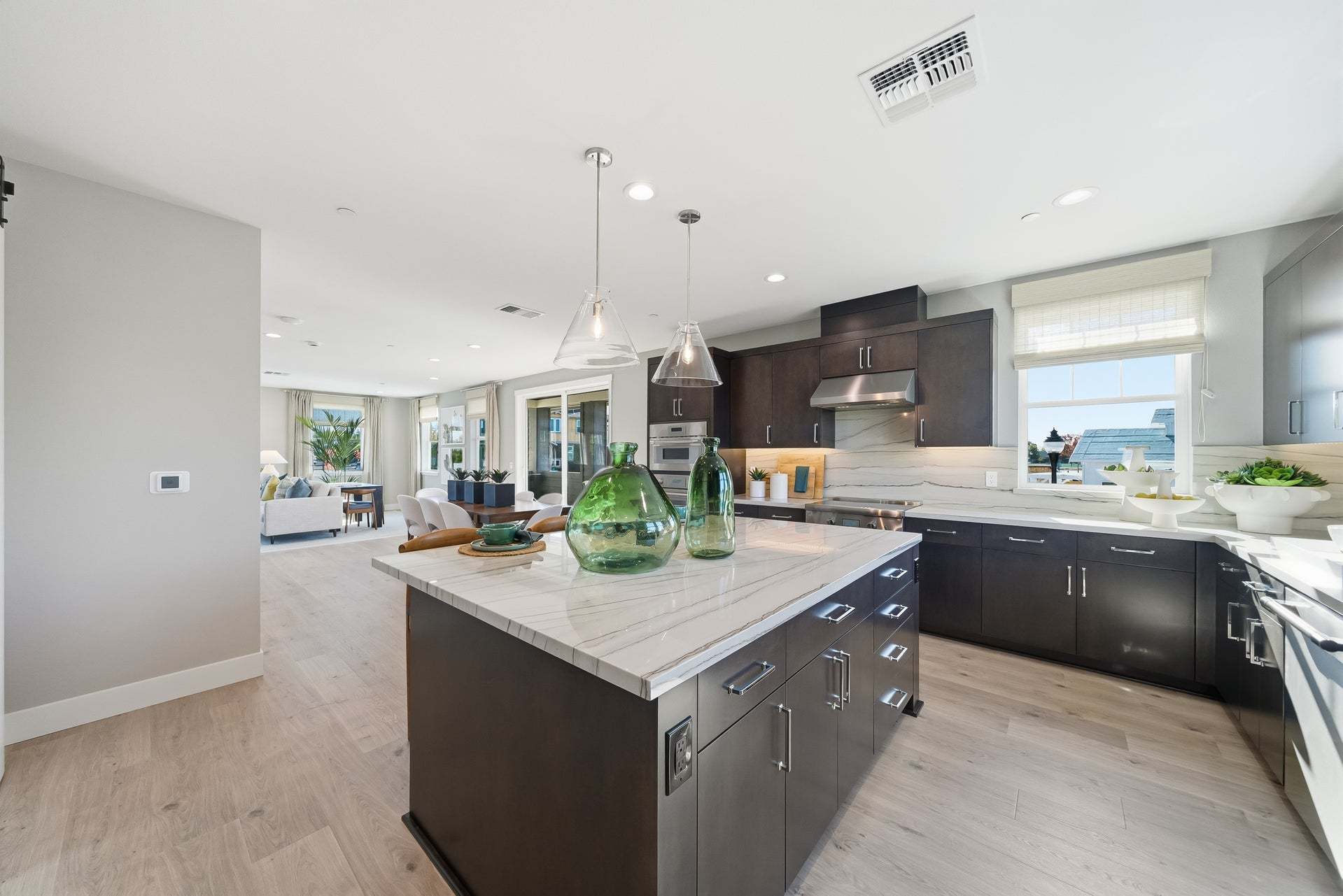 Verdello at Arroyo Crossings in Livermore, CA by Trumark Homes I Residence 1 Model I Kitchen Area