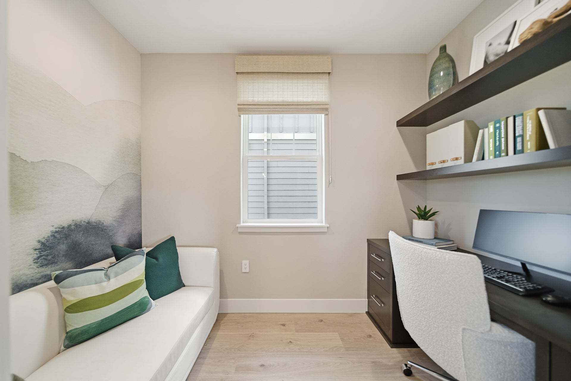 Verdello at Arroyo Crossings in Livermore, CA by Trumark Homes I Residence 1 Model I Office