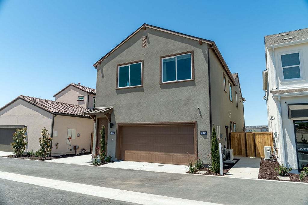 Morada | Plan 3 Model Exterior| Garage & ADU Entrance |  Paso Robles, CA