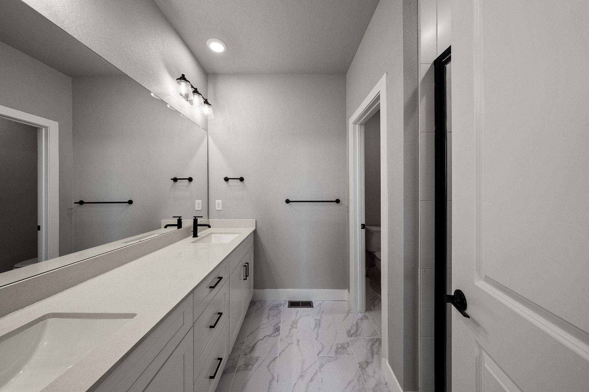 2898 W 56th Avenue | Berkeley Villas in Denver| Plan 1 | Primary Bath