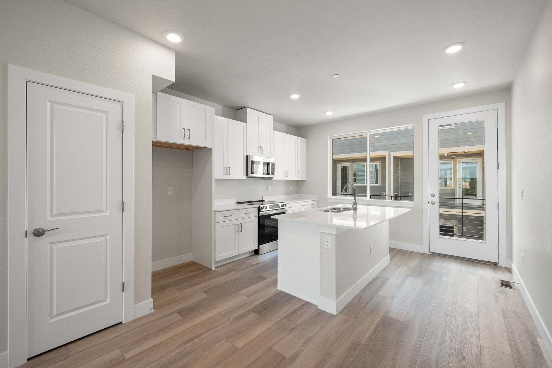 2900 W 56th Avenue | Berkeley Villas in Denver| Plan 1 | Kitchen Dining