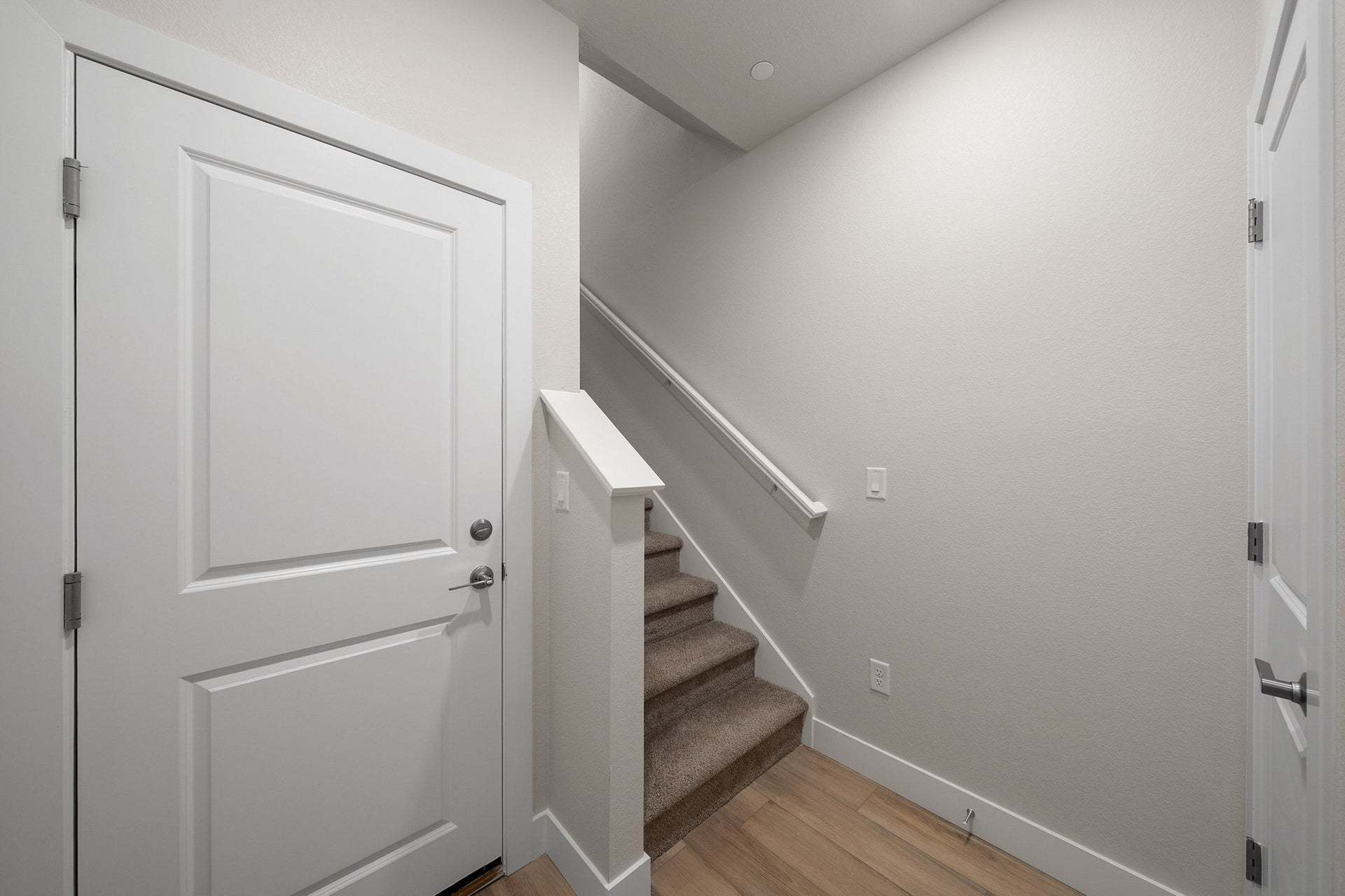 2900 W 56th Avenue | Berkeley Villas in Denver| Plan 1 | Entry