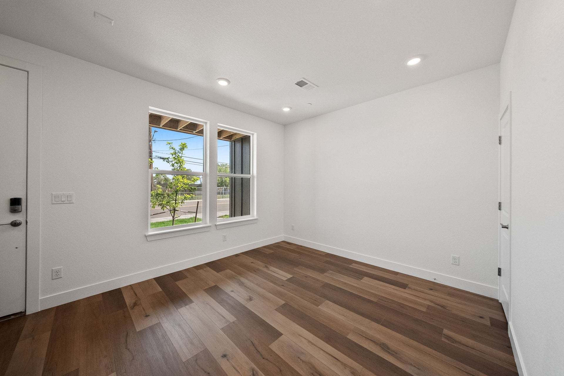2896 W 56th Avenue | Berkeley Villas in Denver| Plan 2 | Entry Flex Room