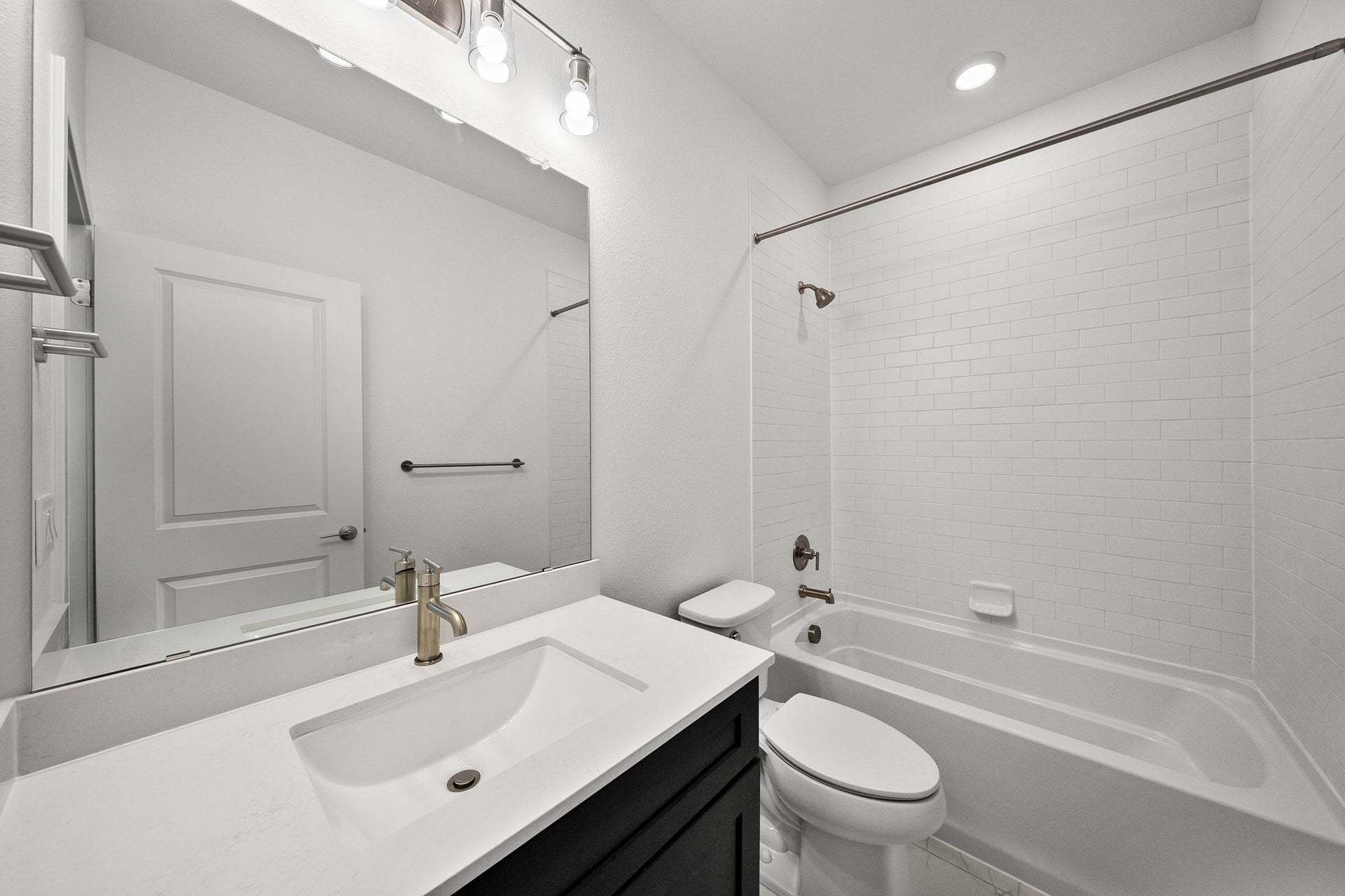 2896 W 56th Avenue | Be2896 W 56th Avenue | Berkeley Villas in Denver| Plan 2 | Bath 2rkeley Villas in Denver| Plan 2 | Bath