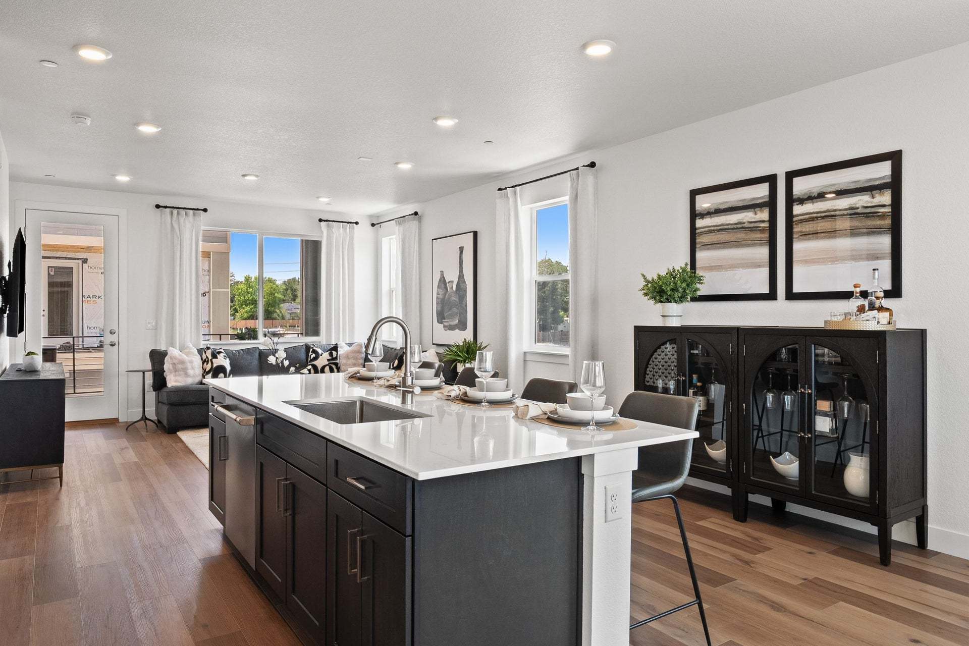 Berkeley Villas by Trumark Homes in Denver, CO | Plan 3 Model | Kitchen Great room