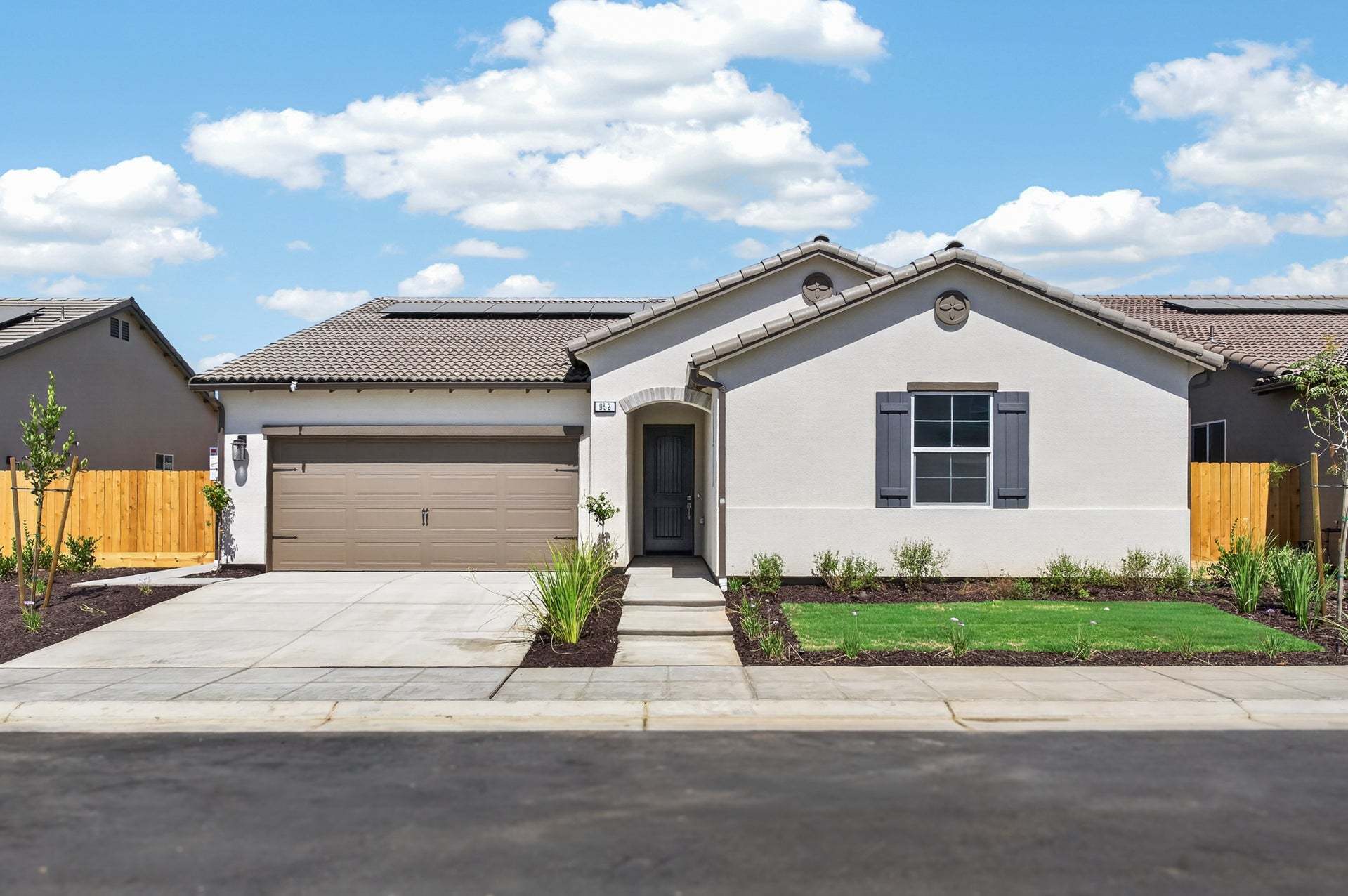 Thompson - Artisan at Riverstone: Madera, California - Trumark Homes