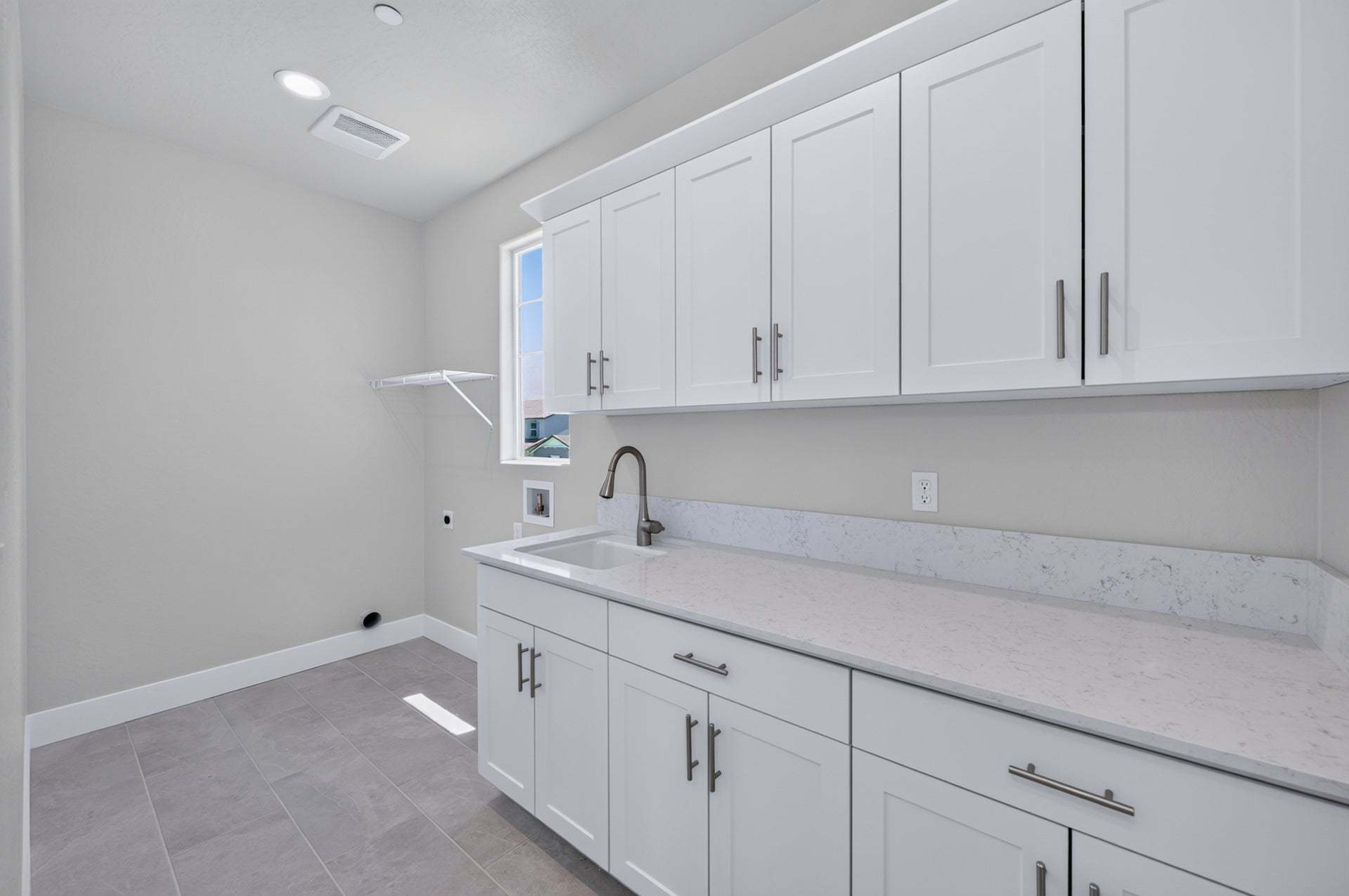 Homesite 84 | Laundry Room