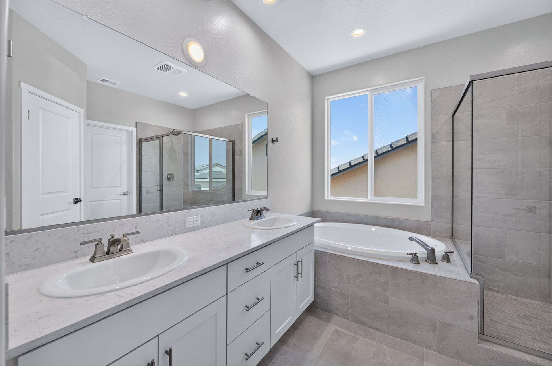Homesite 84 | Owner's Bathroom
