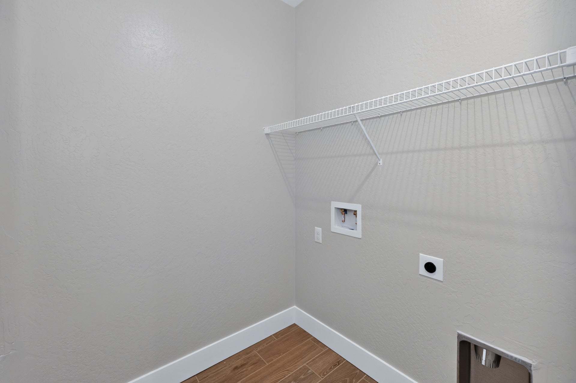 Homesite 85 | Laundry Room