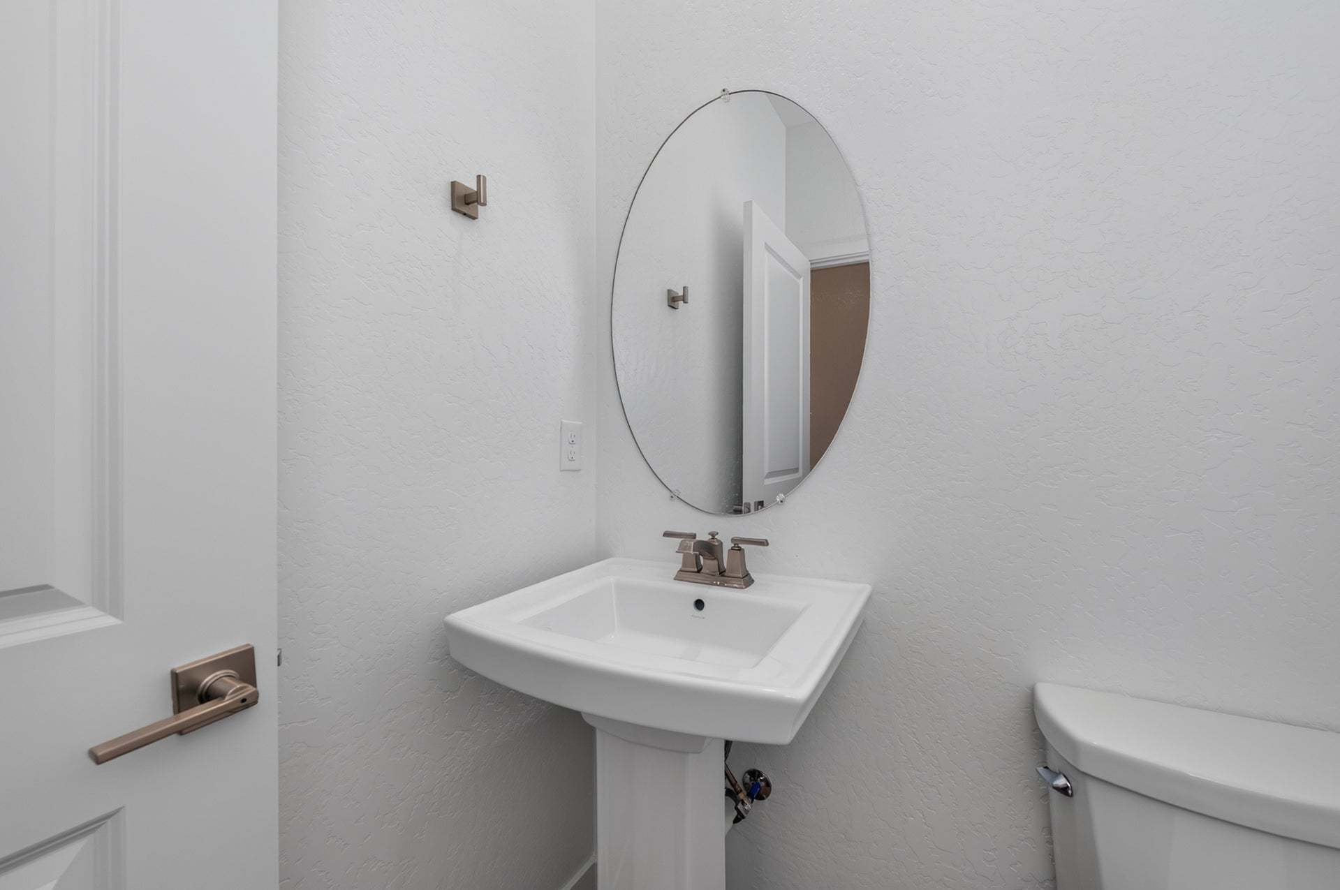 Homesite 43 | Powder Bathroom