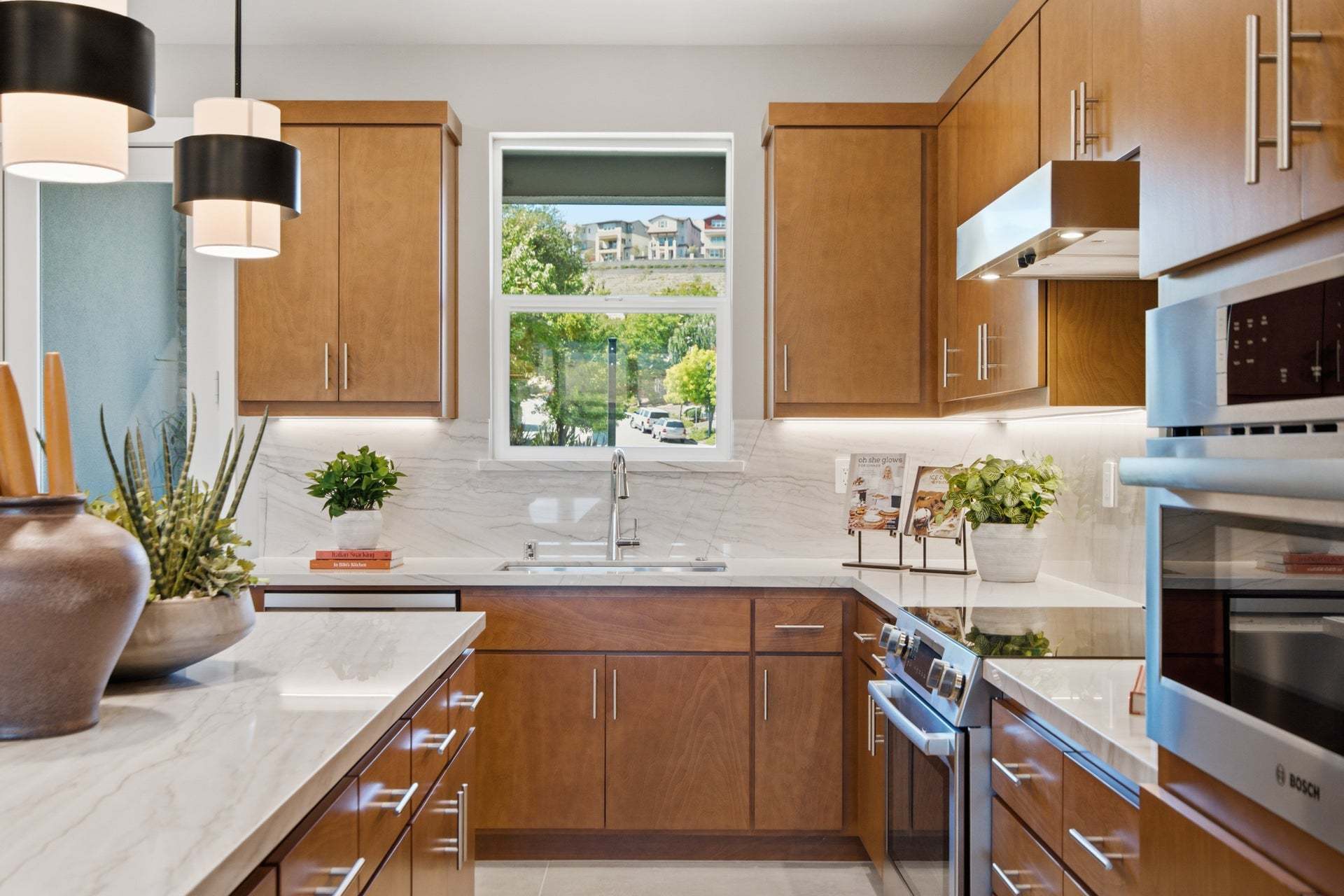 Deerwood Heights in San Ramon by Trumark Homes I Residence 2 Model I Kitchen