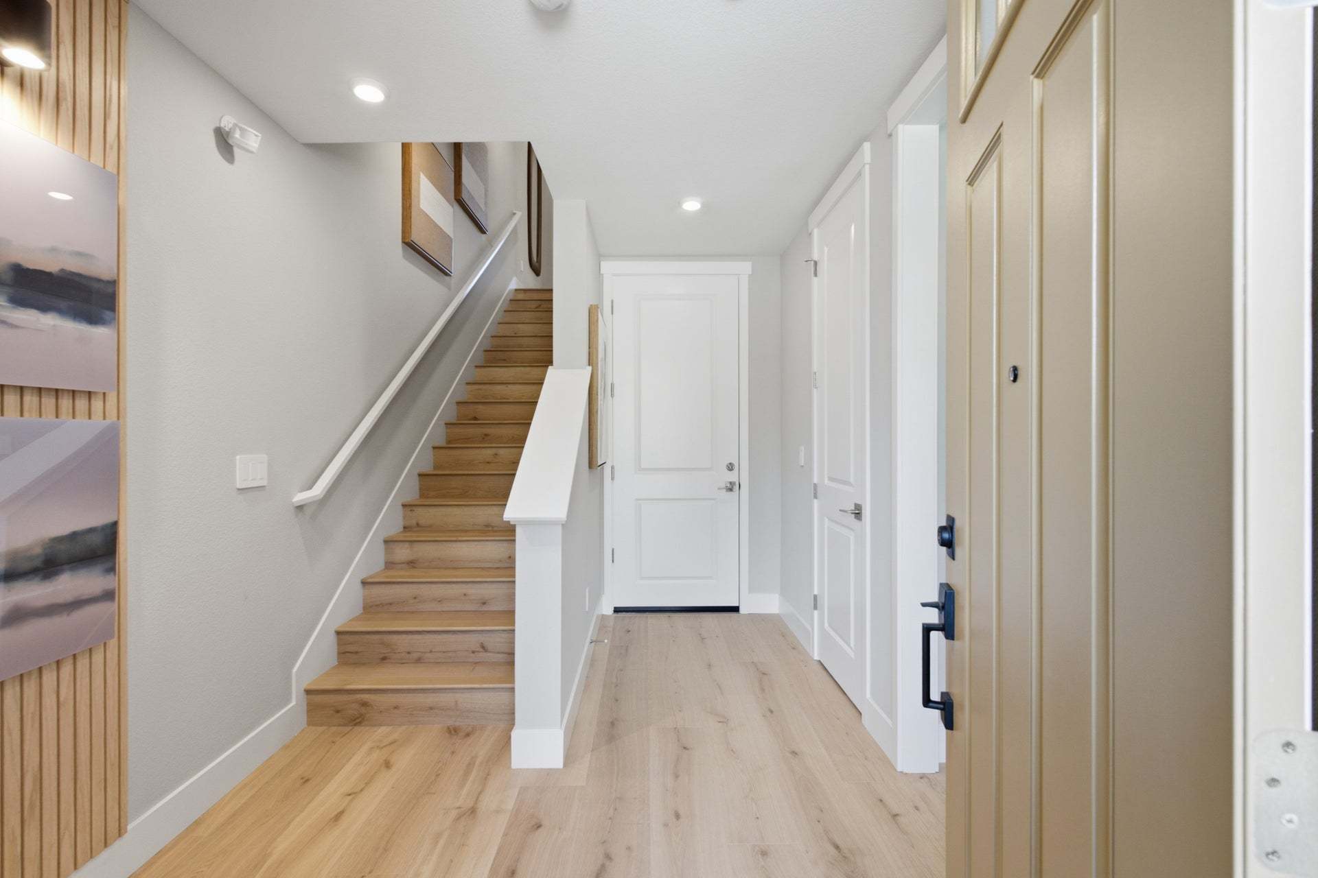 Deerwood Heights in San Ramon by Trumark Homes I Residence 3 Model I Entryway